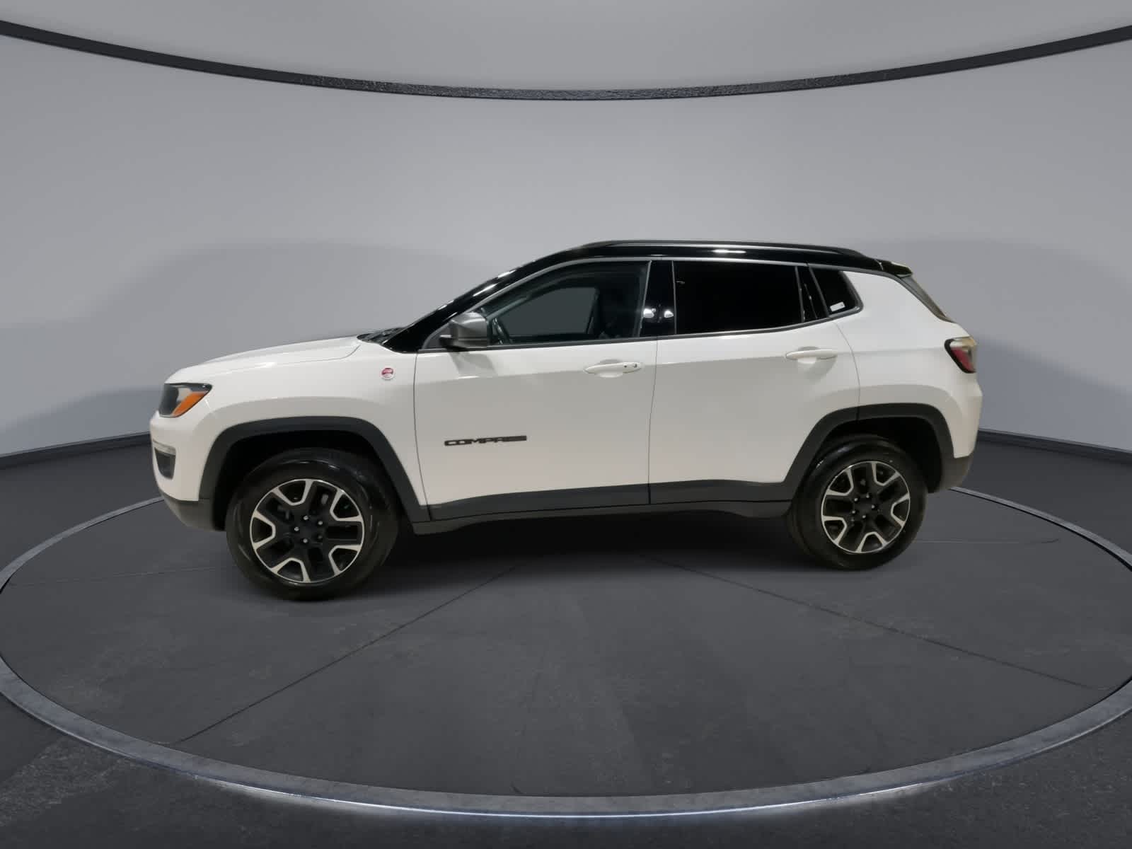 Thumbnail: 2020 Jeep Compass - 7
