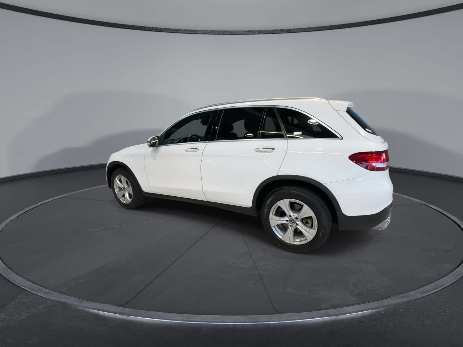 Thumbnail: 2017 Mercedes-Benz GLC - 8
