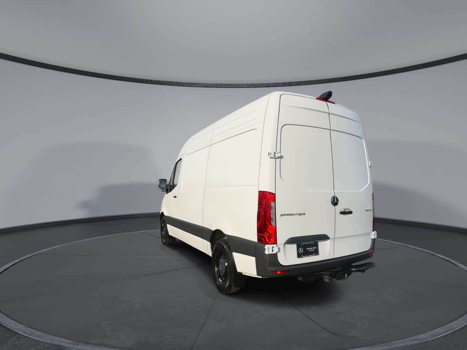Thumbnail: 2025 Mercedes-Benz Sprinter - 9
