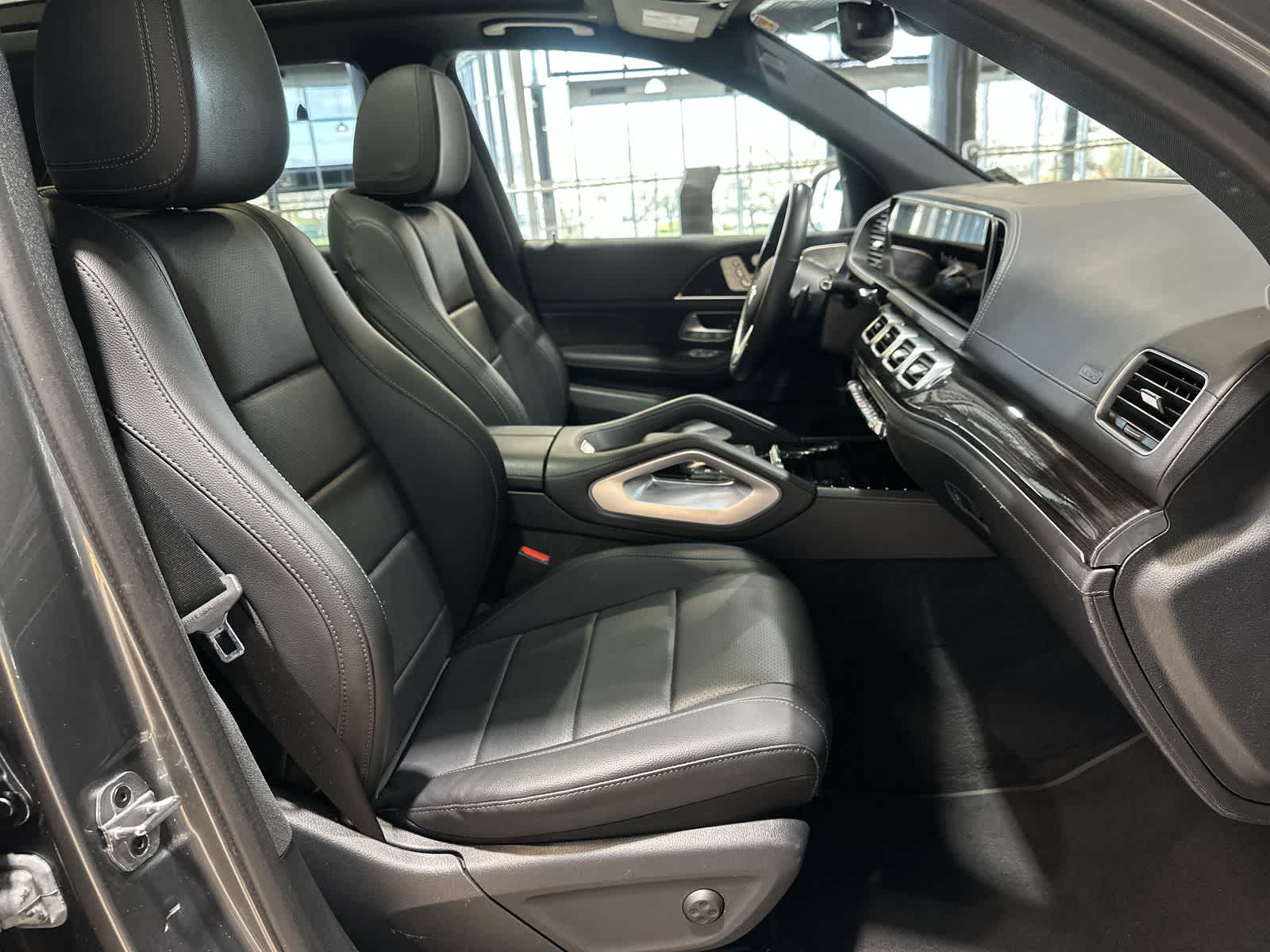 Thumbnail: 2022 Mercedes-Benz GLE - 26