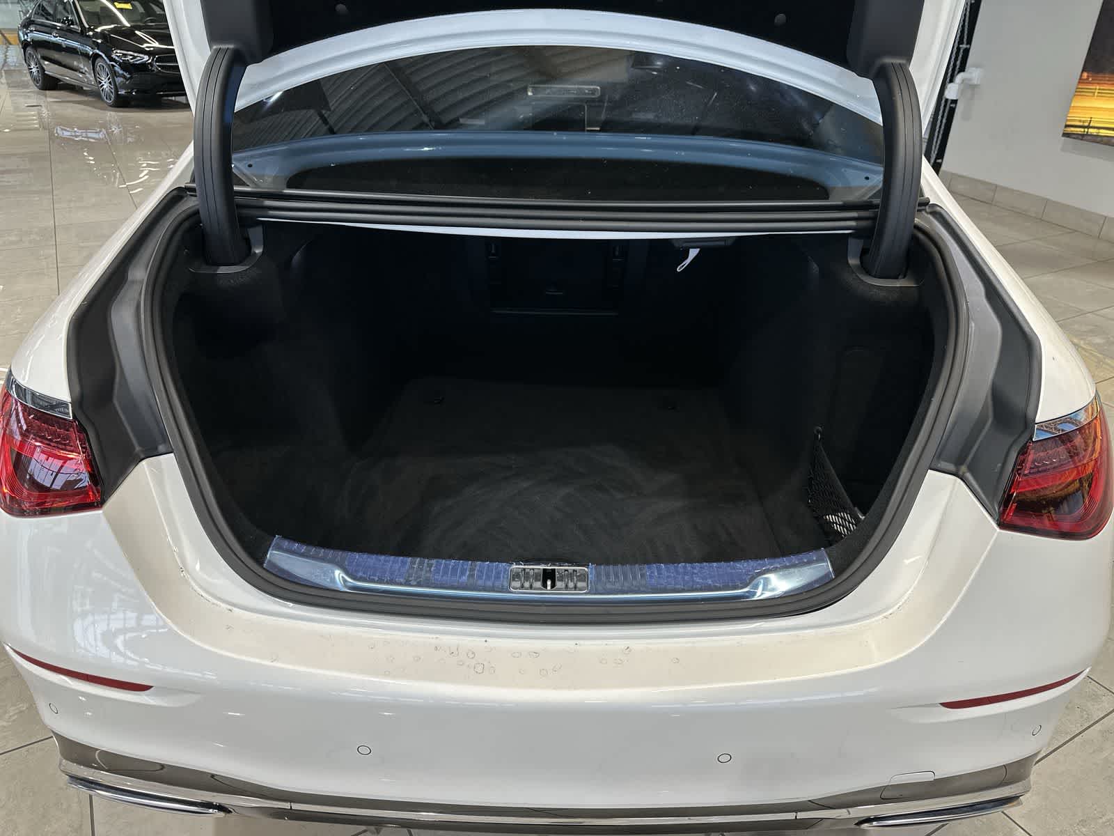 Thumbnail: 2023 Mercedes-Benz S-Class - 31