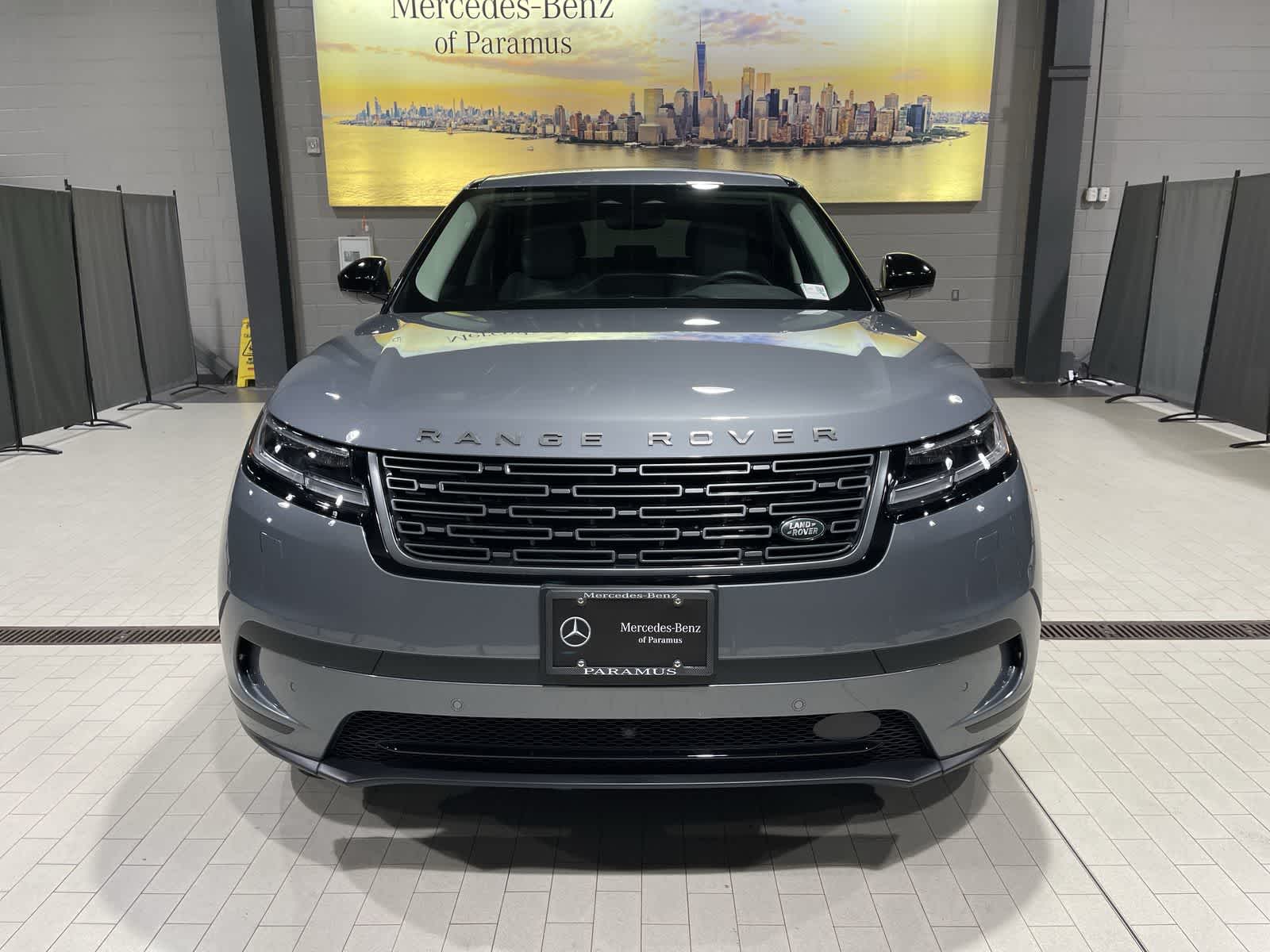 Thumbnail: 2025 Land Rover Range Rover Velar - 18