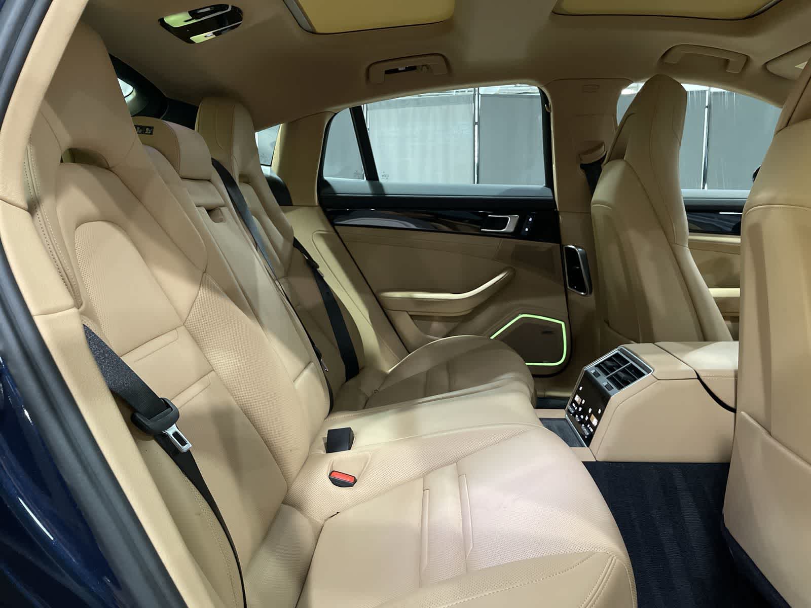 Thumbnail: 2022 Porsche Panamera - 25