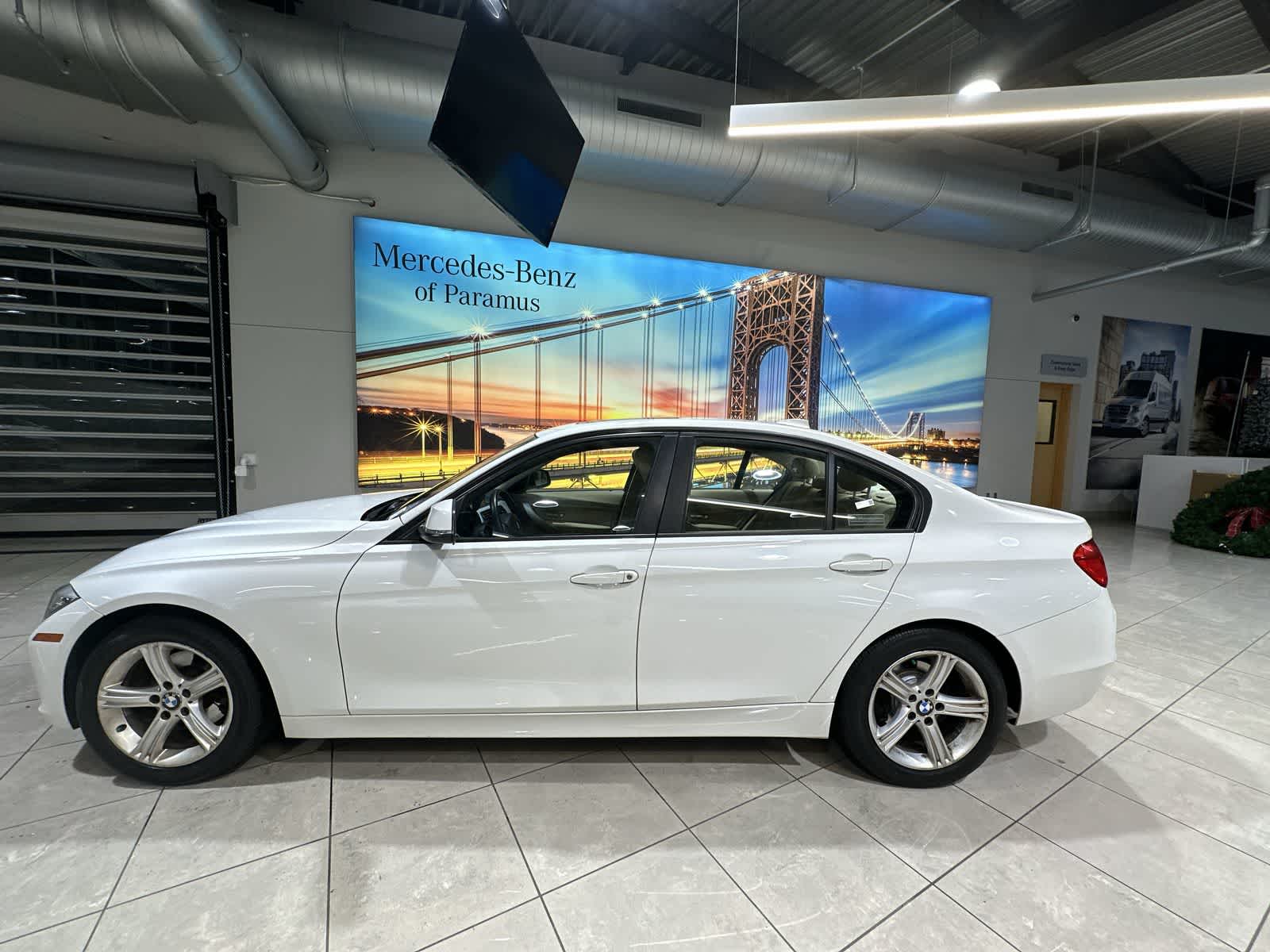 Thumbnail: 2013 BMW 3 Series - 15