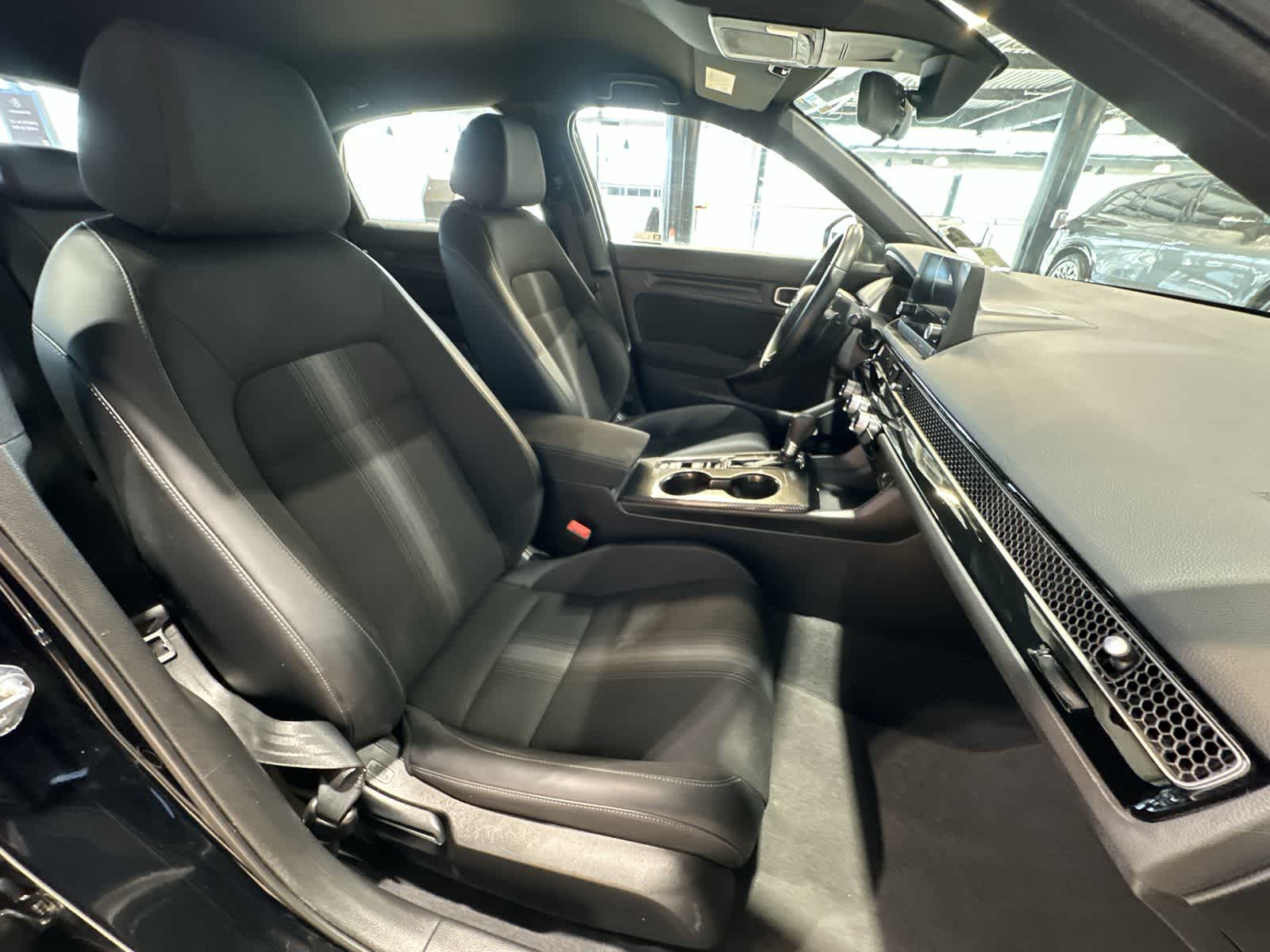 Thumbnail: 2023 Honda Civic - 26