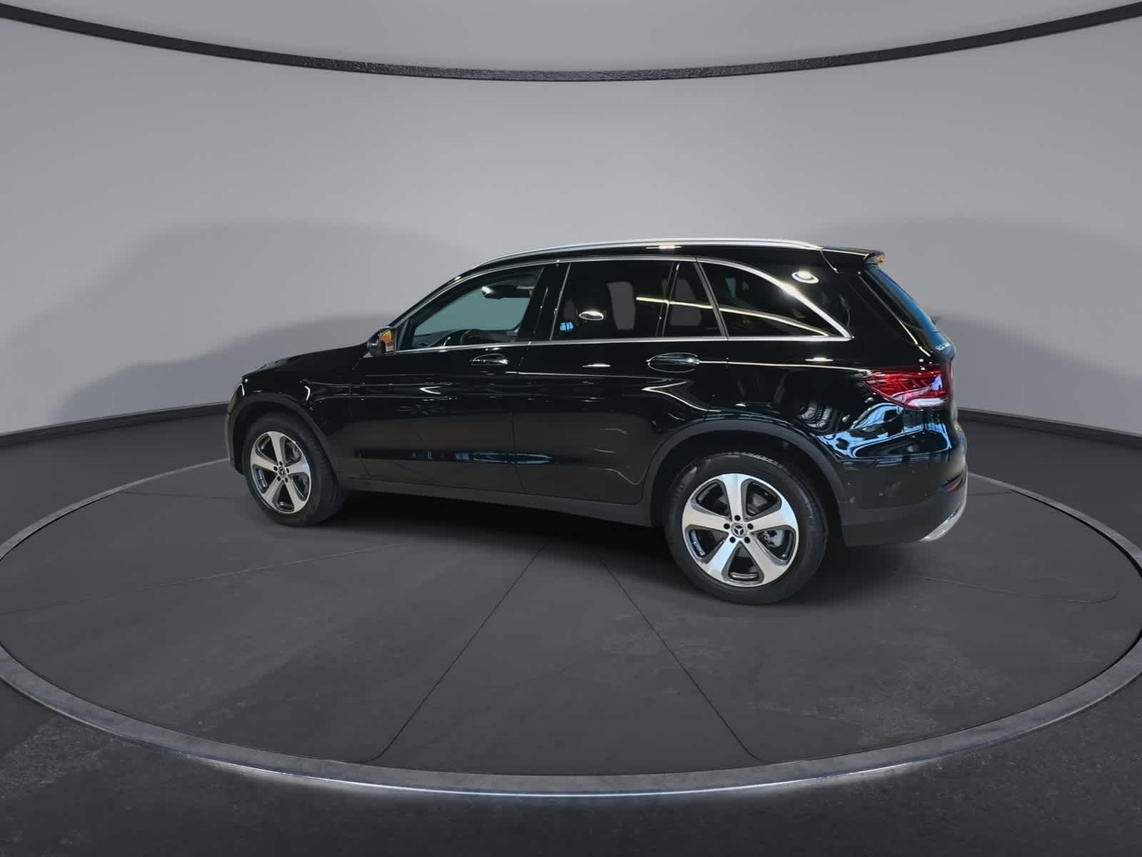 Thumbnail: 2022 Mercedes-Benz GLC - 8