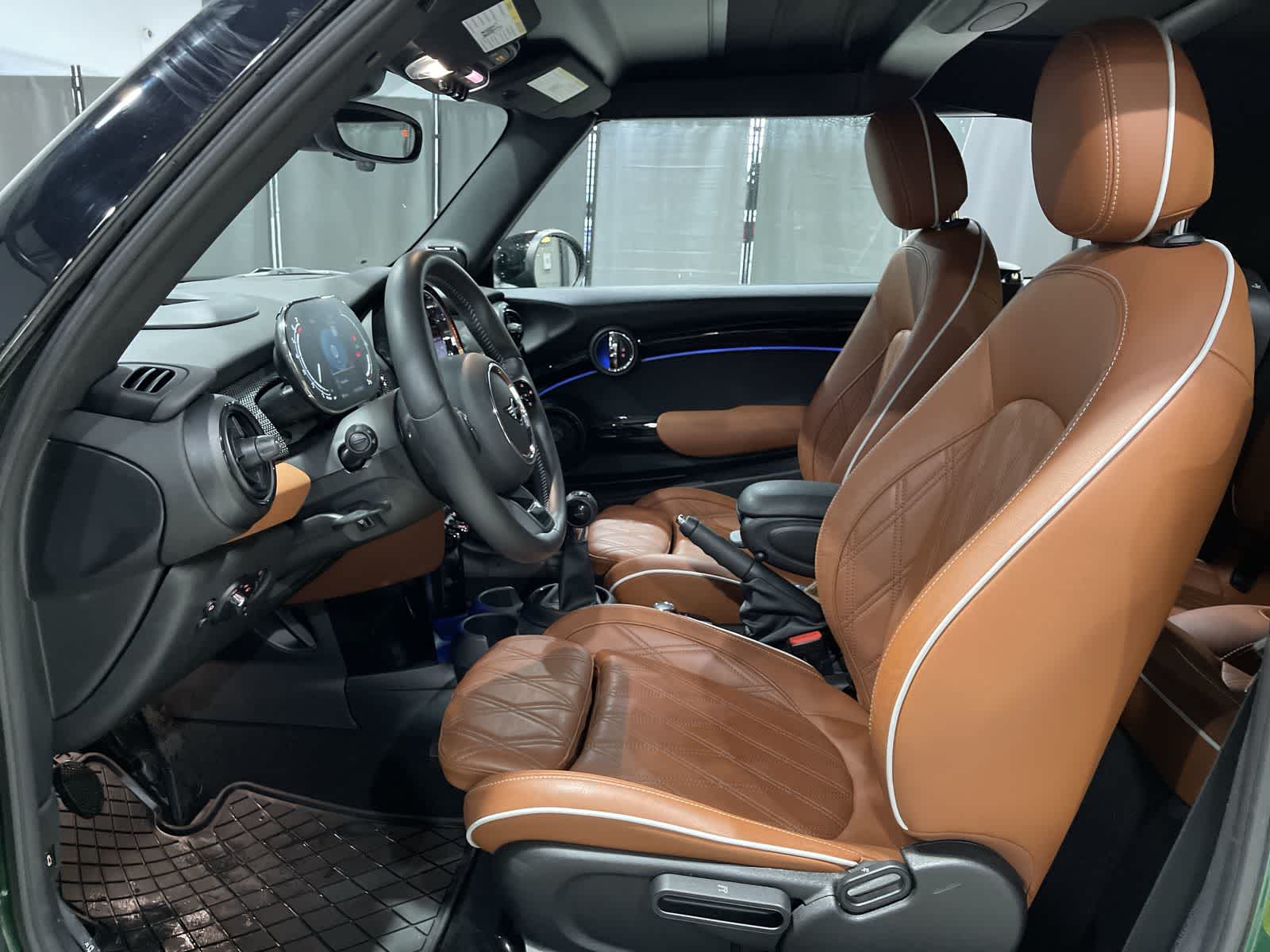 Thumbnail: 2022 MINI Cooper Convertible - 14