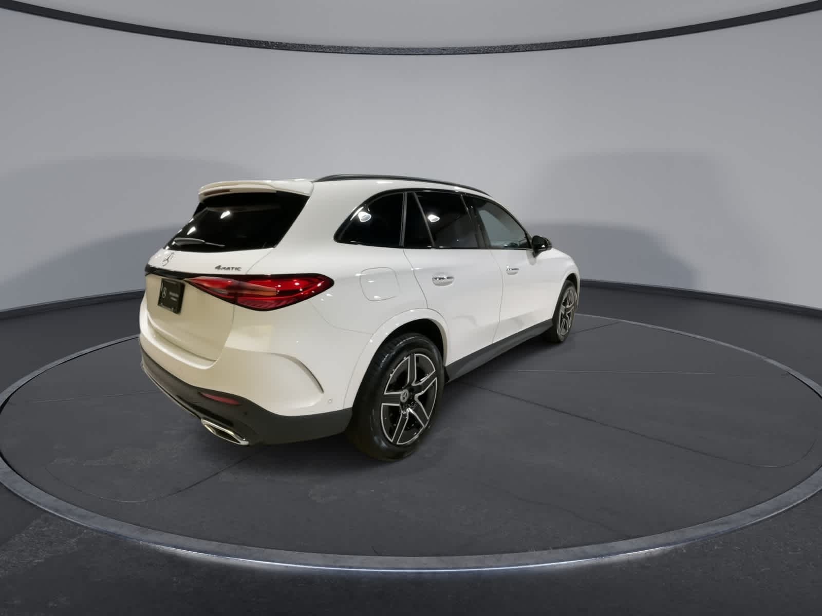 Thumbnail: 2025 Mercedes-Benz GLC - 11