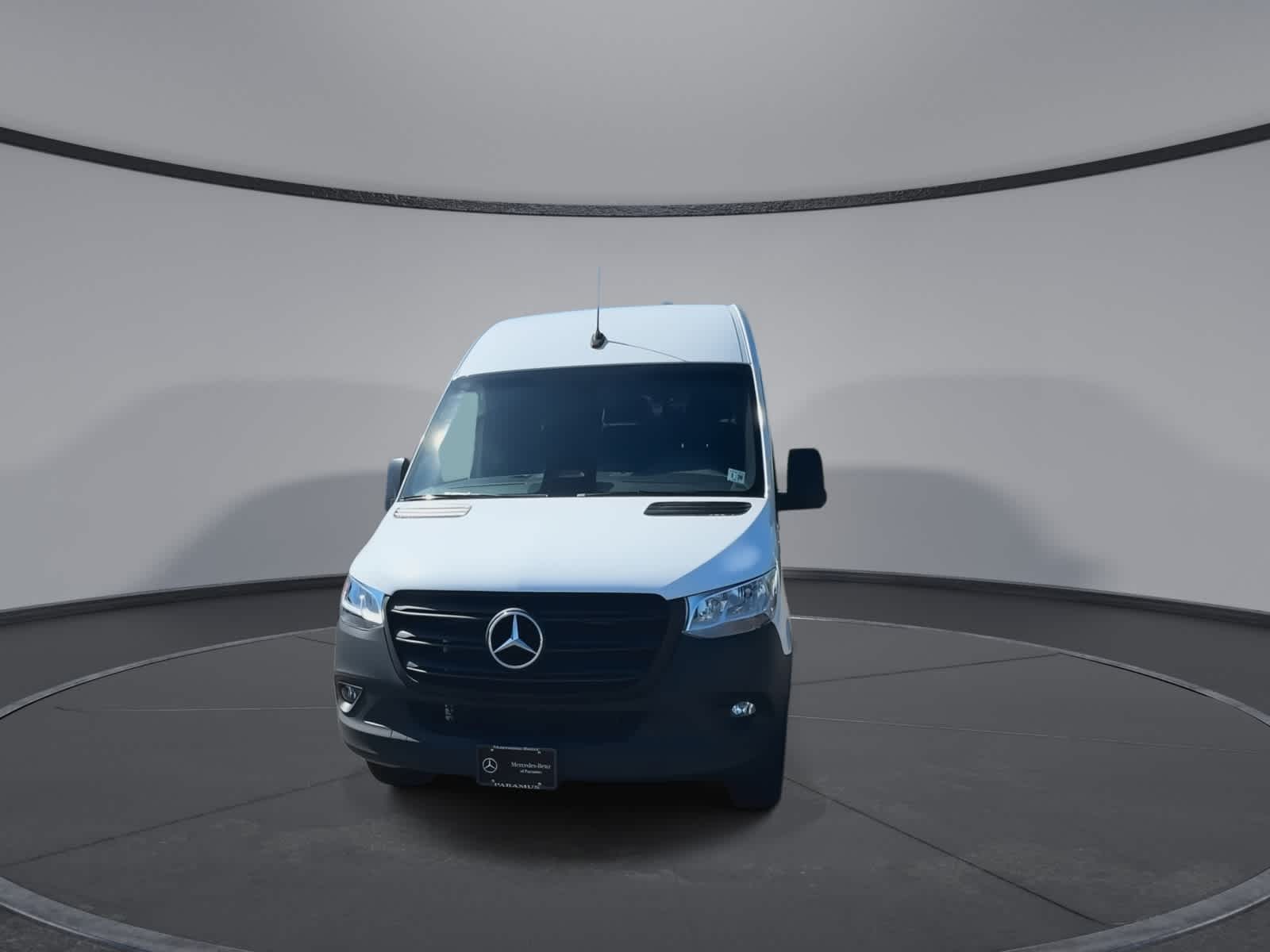 Thumbnail: 2025 Mercedes-Benz Sprinter - 7