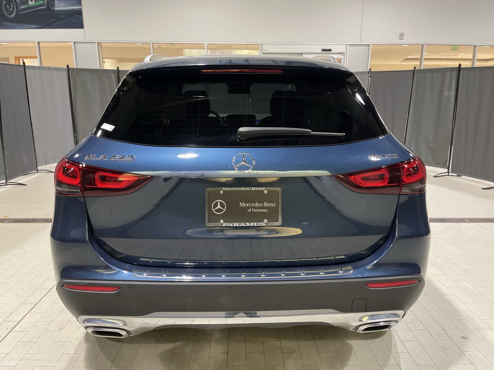 Thumbnail: 2023 Mercedes-Benz GLA - 17