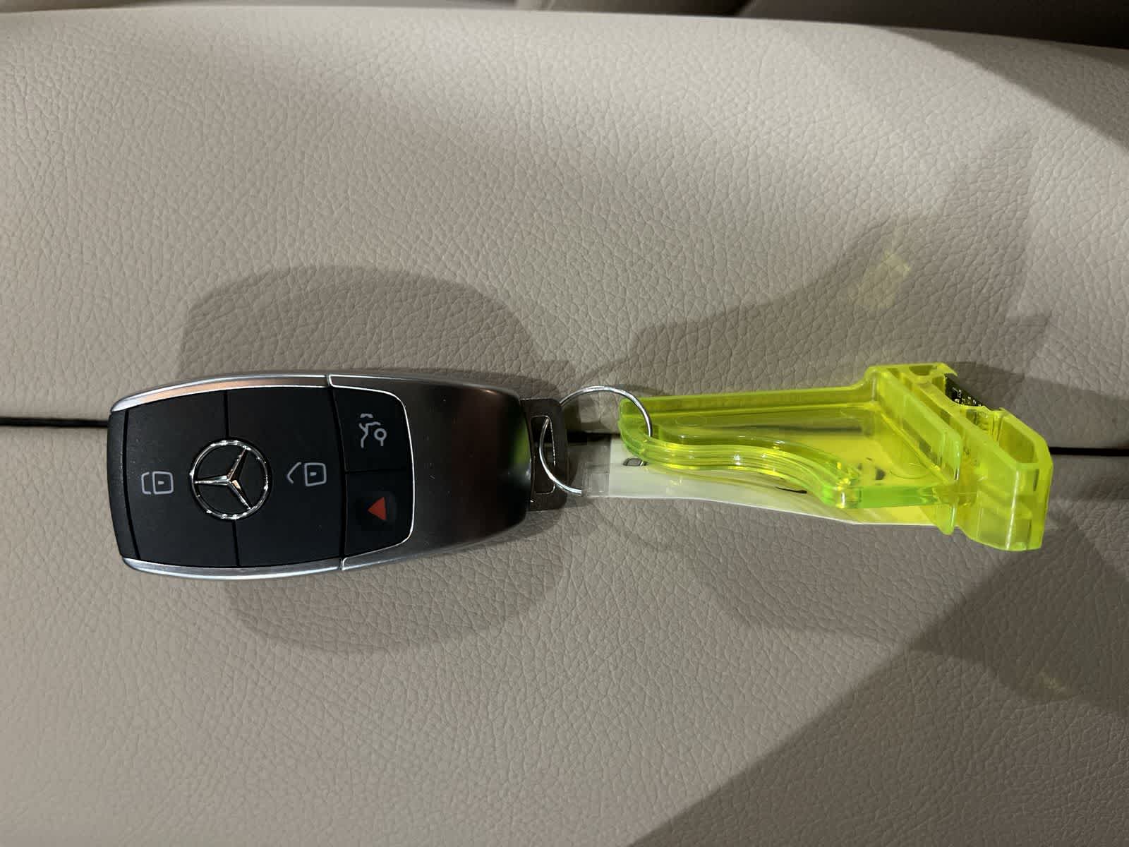 Thumbnail: 2022 Mercedes-Benz GLC - 32