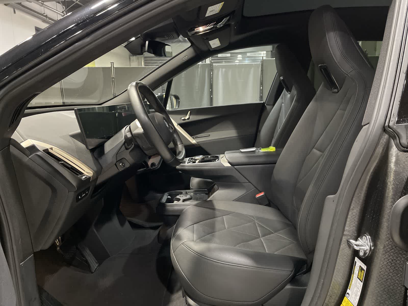 Thumbnail: 2023 BMW iX - 14