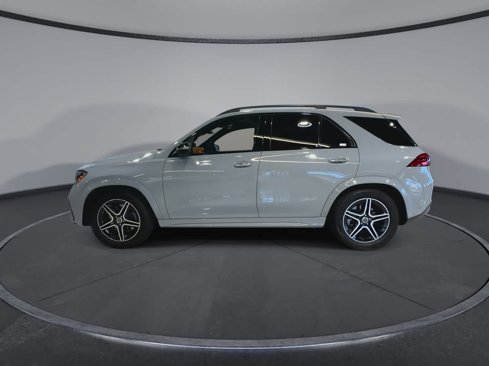 Thumbnail: 2025 Mercedes-Benz GLE - 7