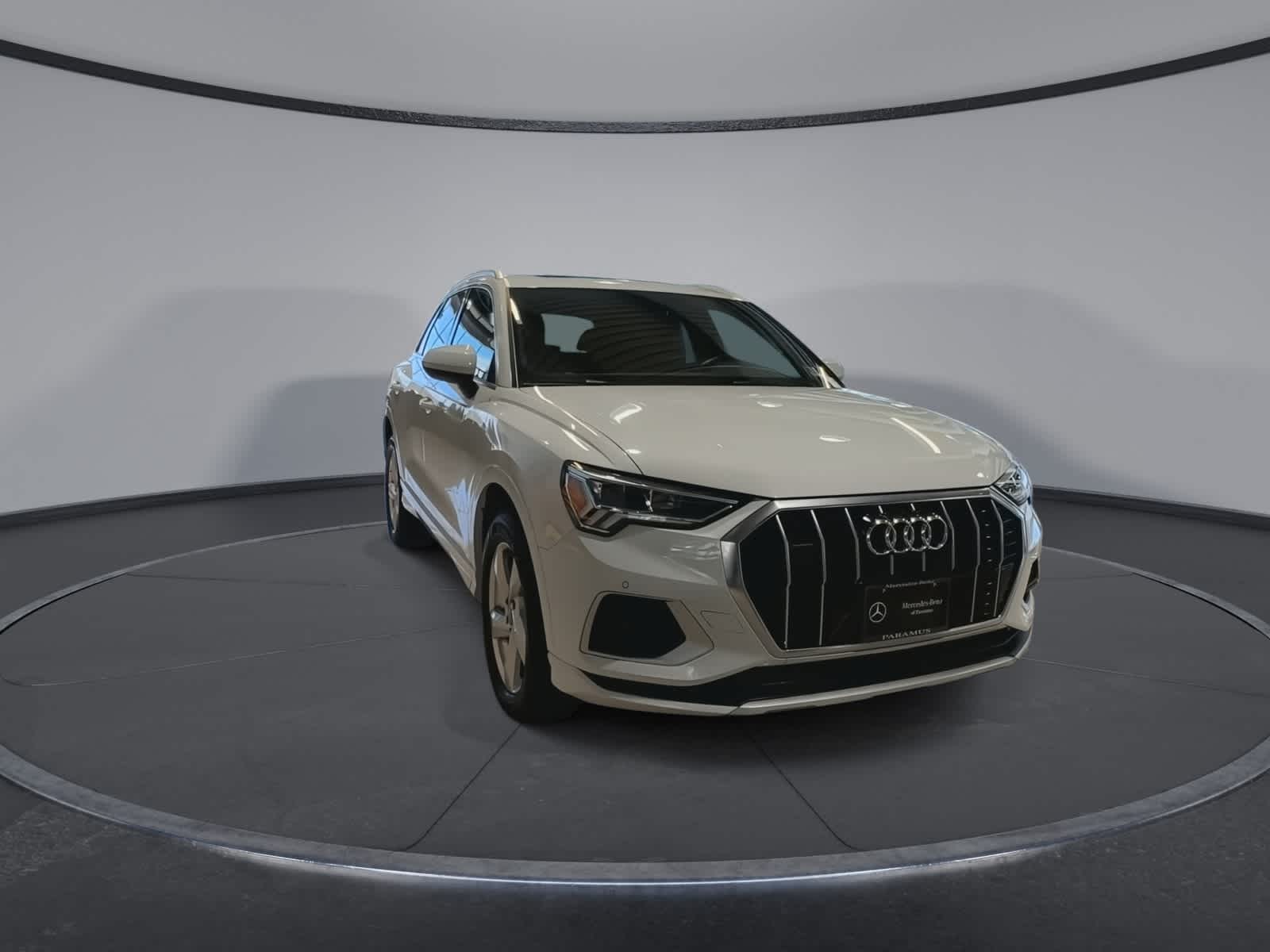 Thumbnail: 2019 Audi Q3 - 3