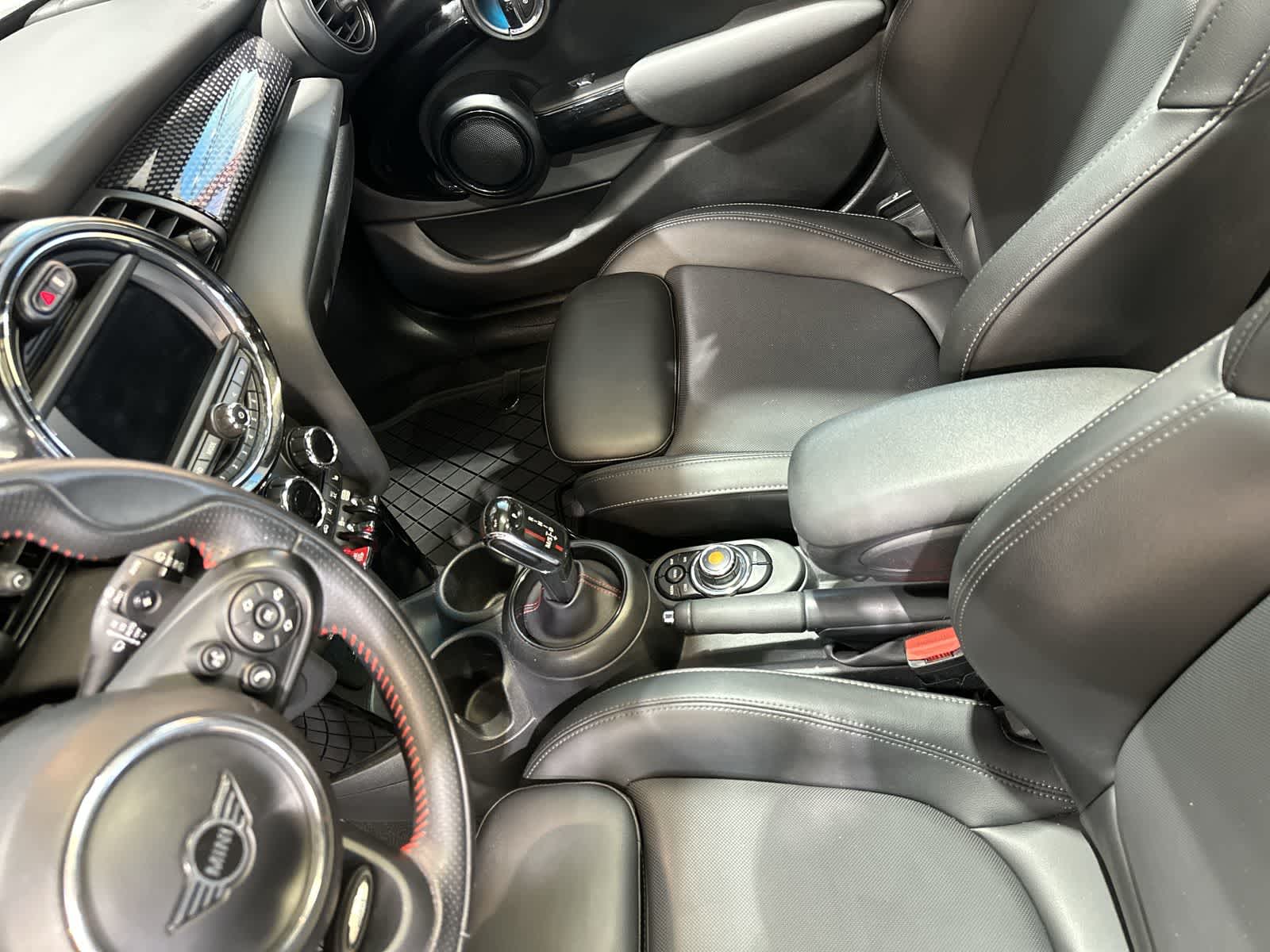 Thumbnail: 2021 MINI Cooper Hardtop - 28