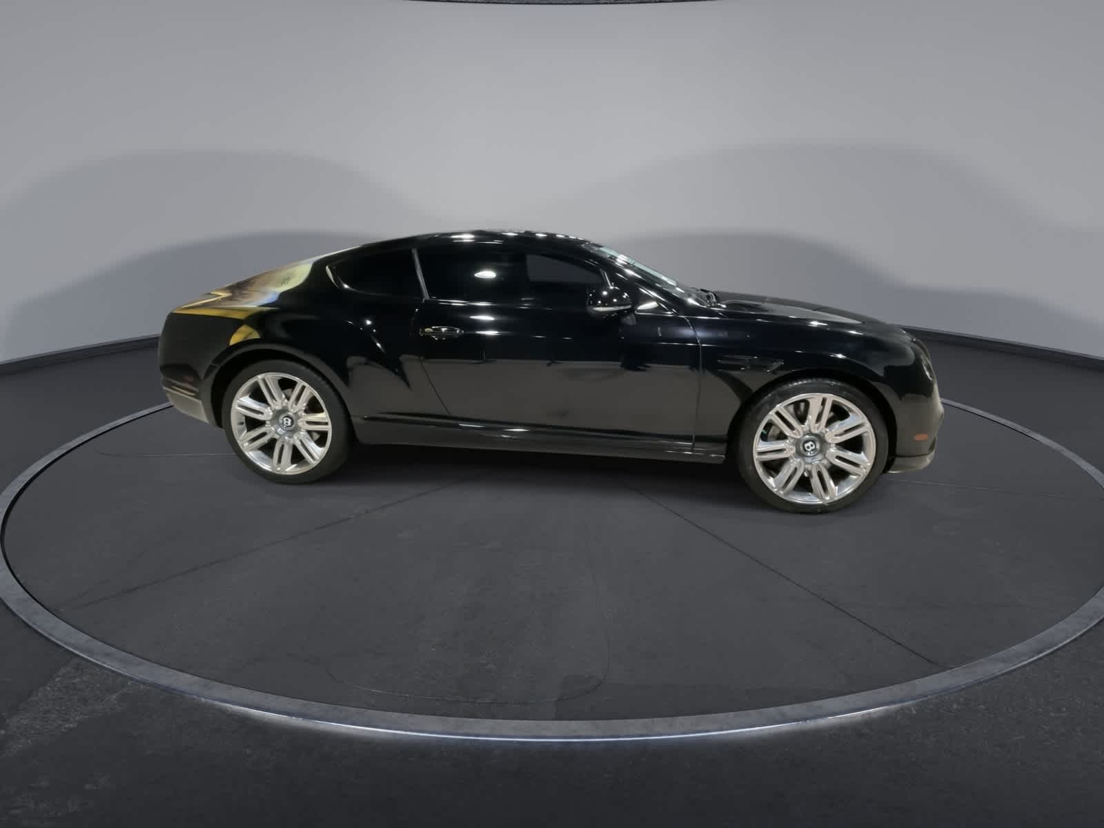 Thumbnail: 2016 Bentley Continental - 13