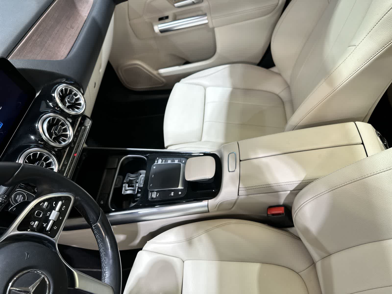 Thumbnail: 2023 Mercedes-Benz GLA - 28