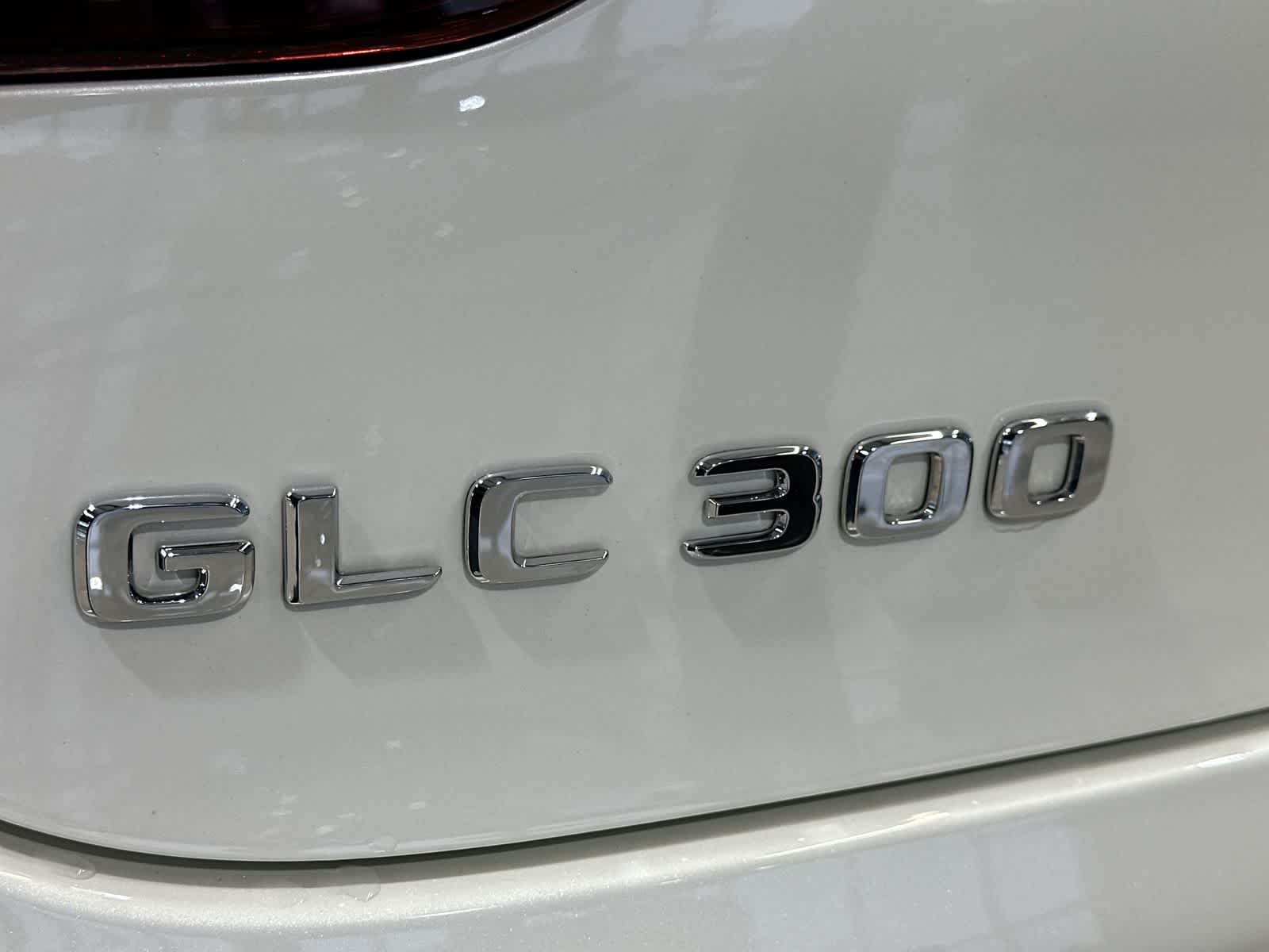 Thumbnail: 2023 Mercedes-Benz GLC - 19