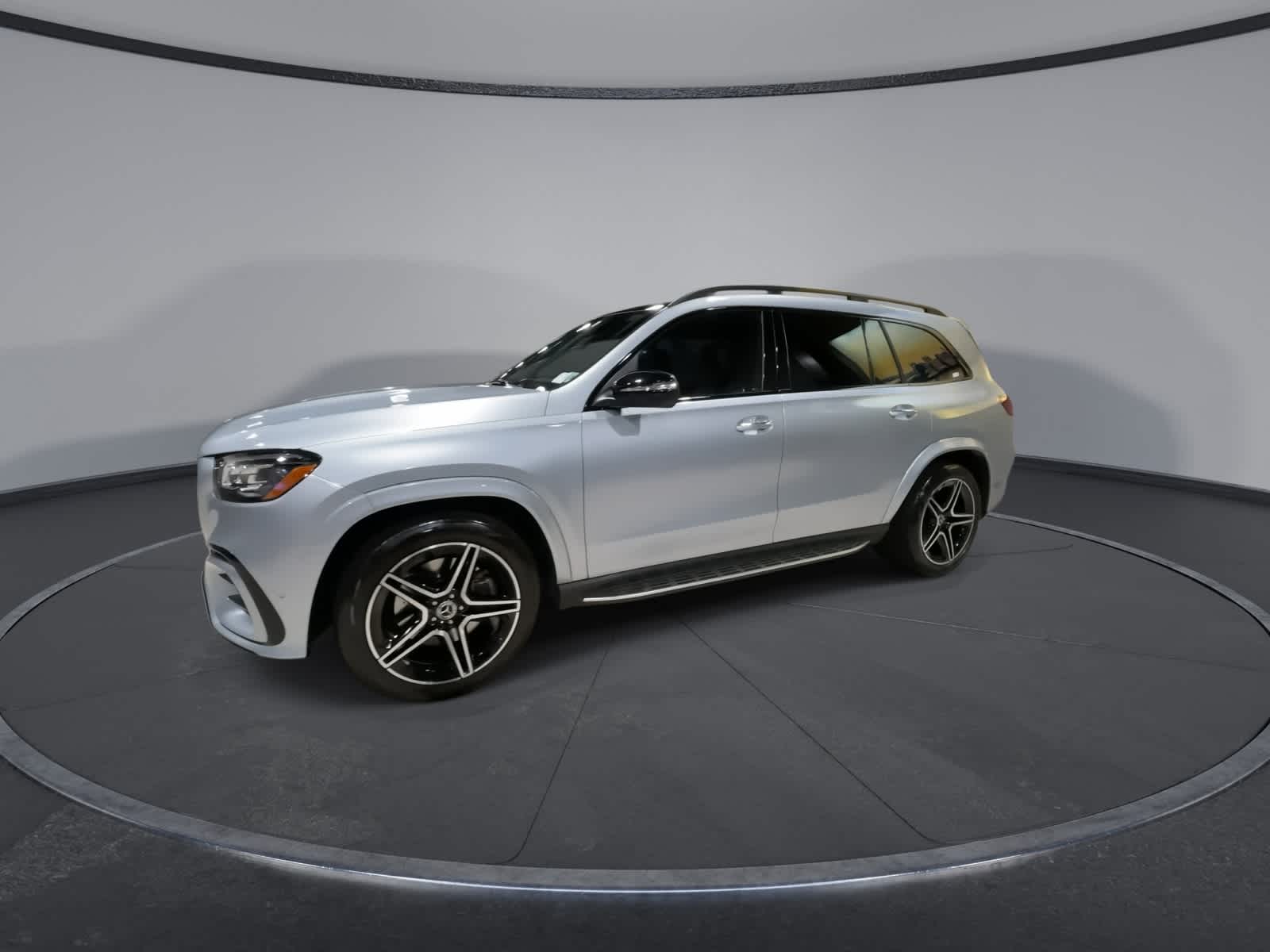 Thumbnail: 2024 Mercedes-Benz GLS - 6