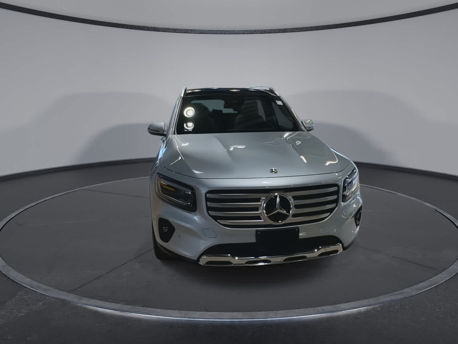 Thumbnail: 2026 Mercedes-Benz GLB - 3