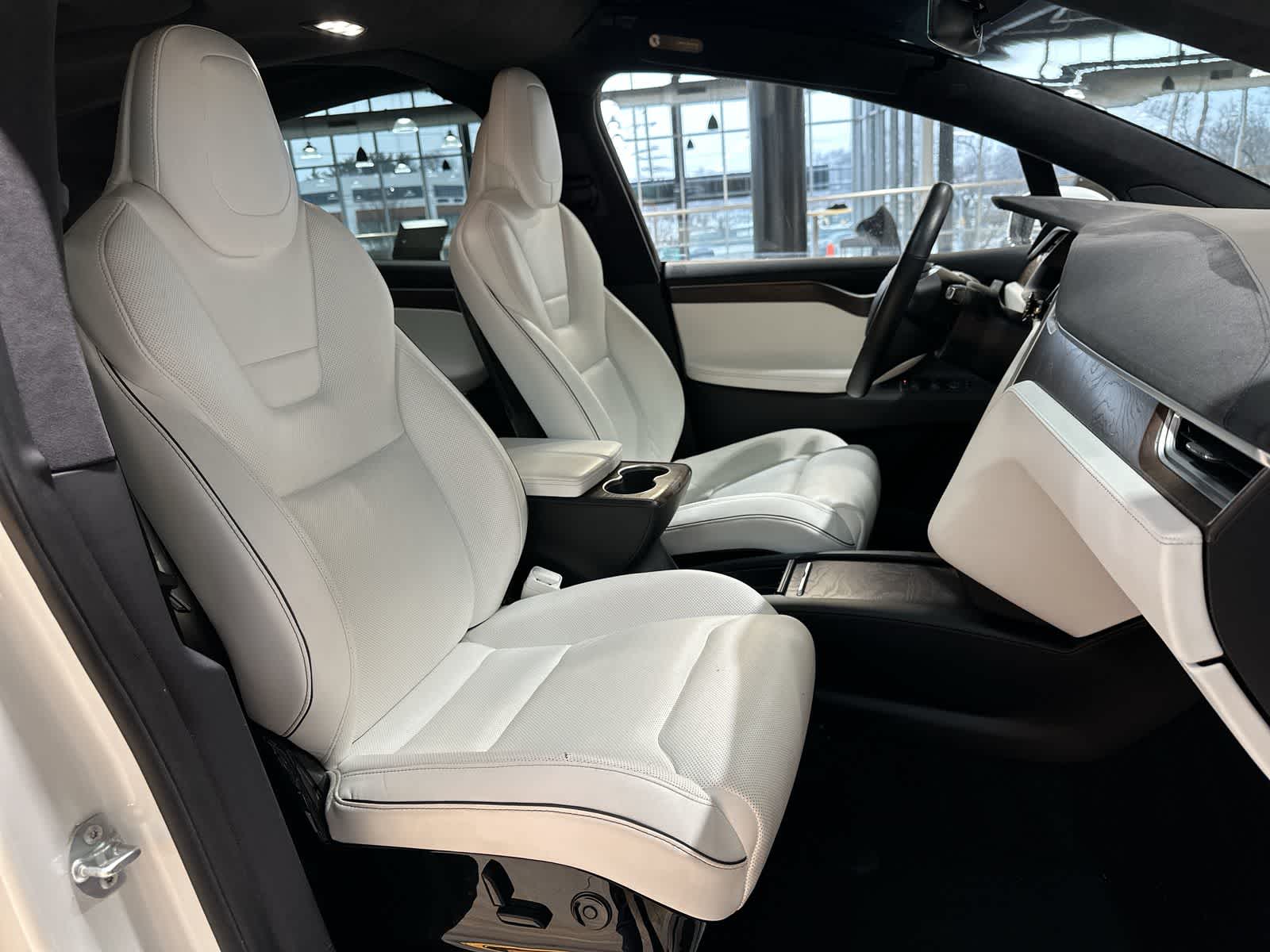 Thumbnail: 2016 Tesla Model X - 25