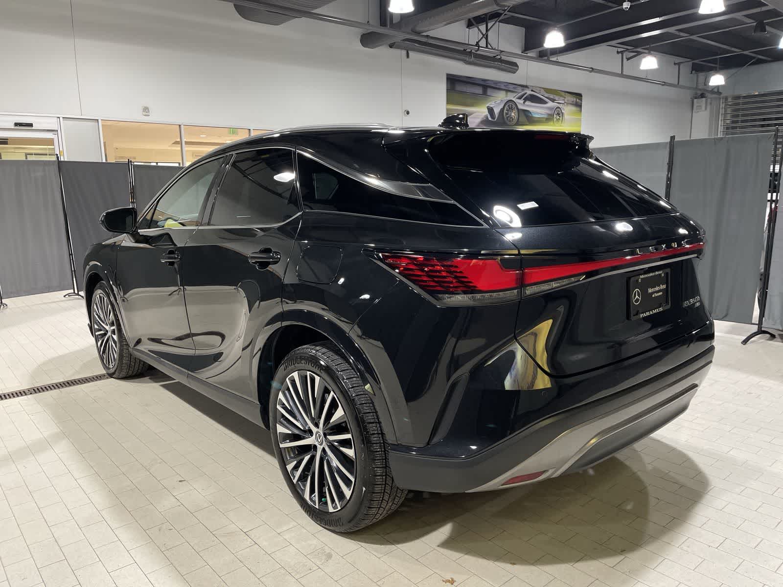 Thumbnail: 2023 Lexus RX - 16