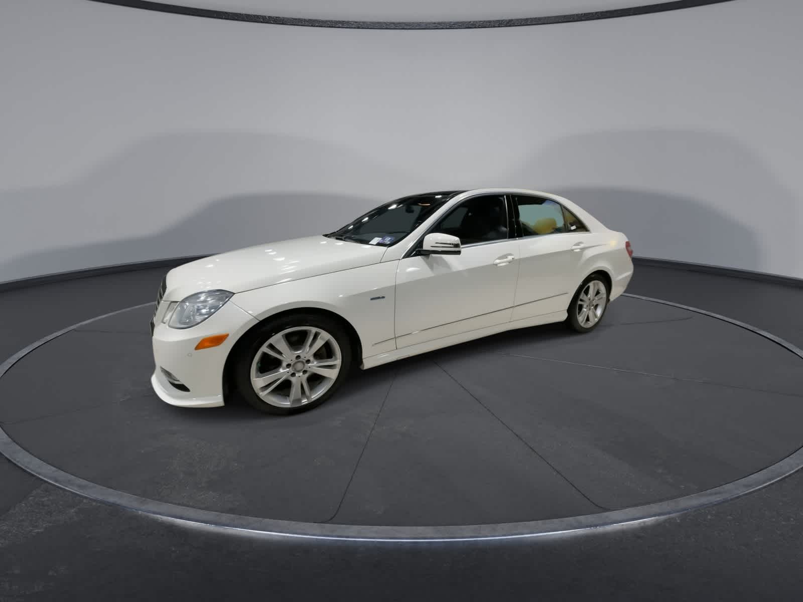 Thumbnail: 2012 Mercedes-Benz E-Class - 6