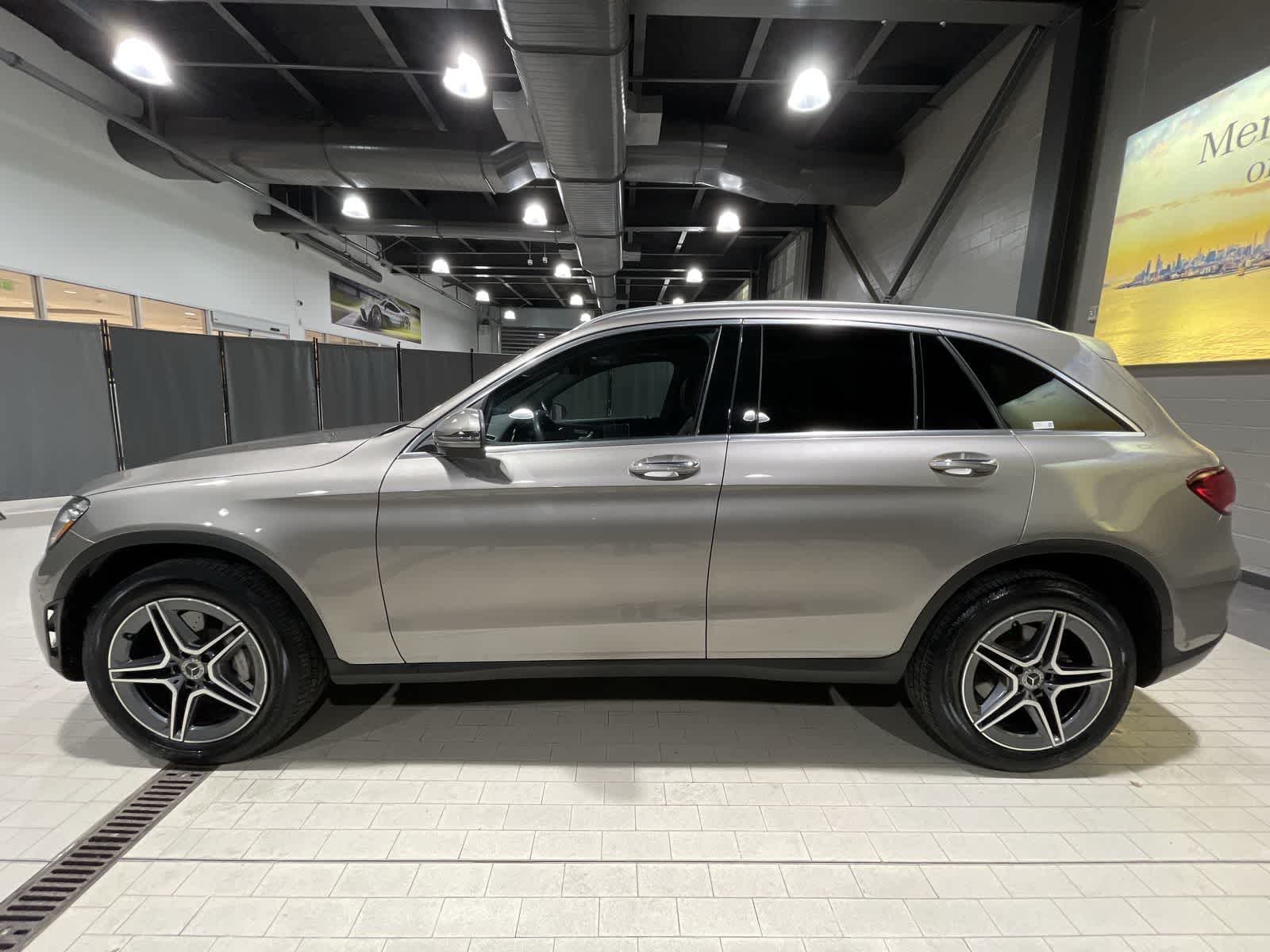 Thumbnail: 2022 Mercedes-Benz GLC - 15