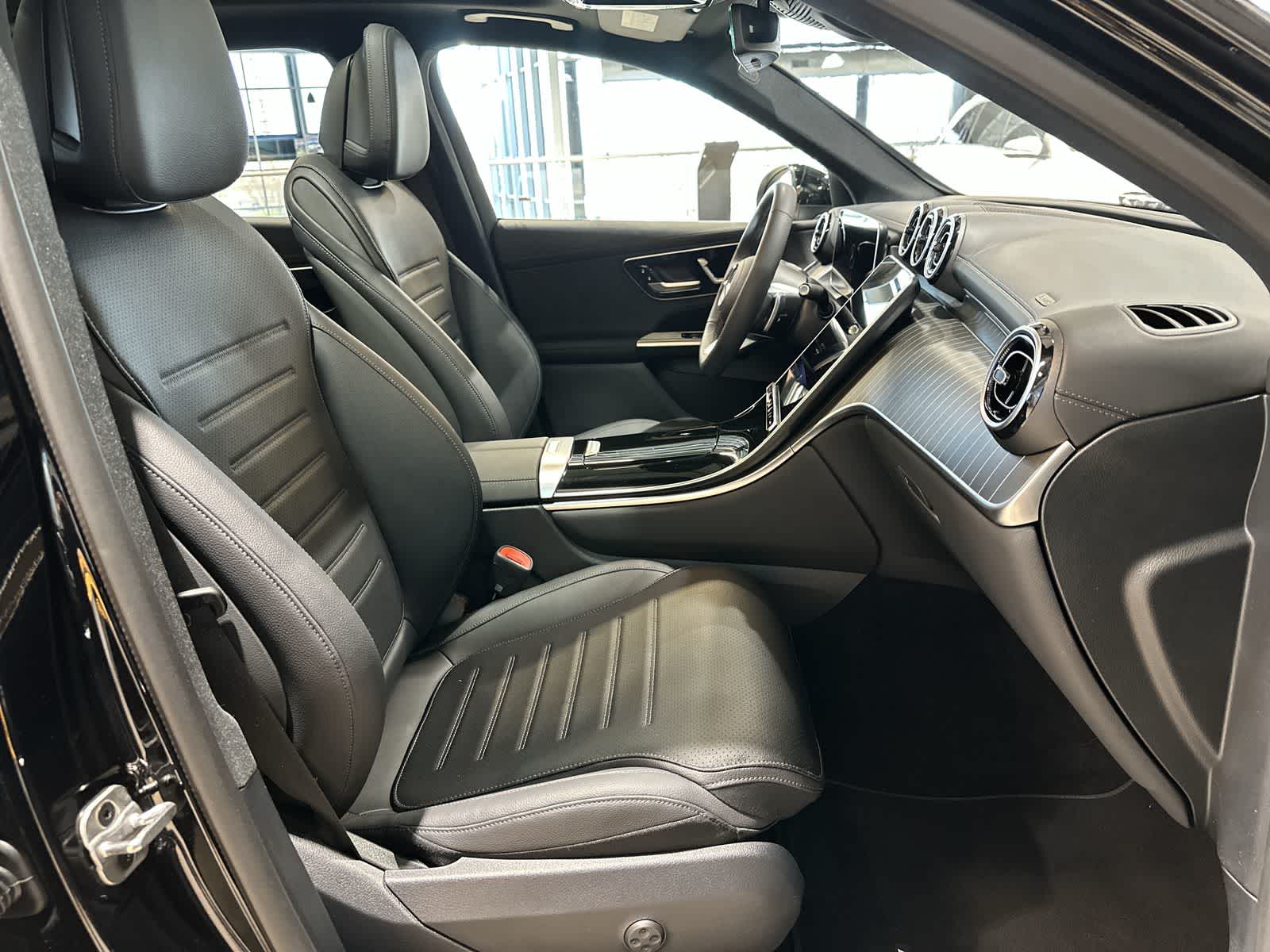 Thumbnail: 2026 Mercedes-Benz GLC - 26