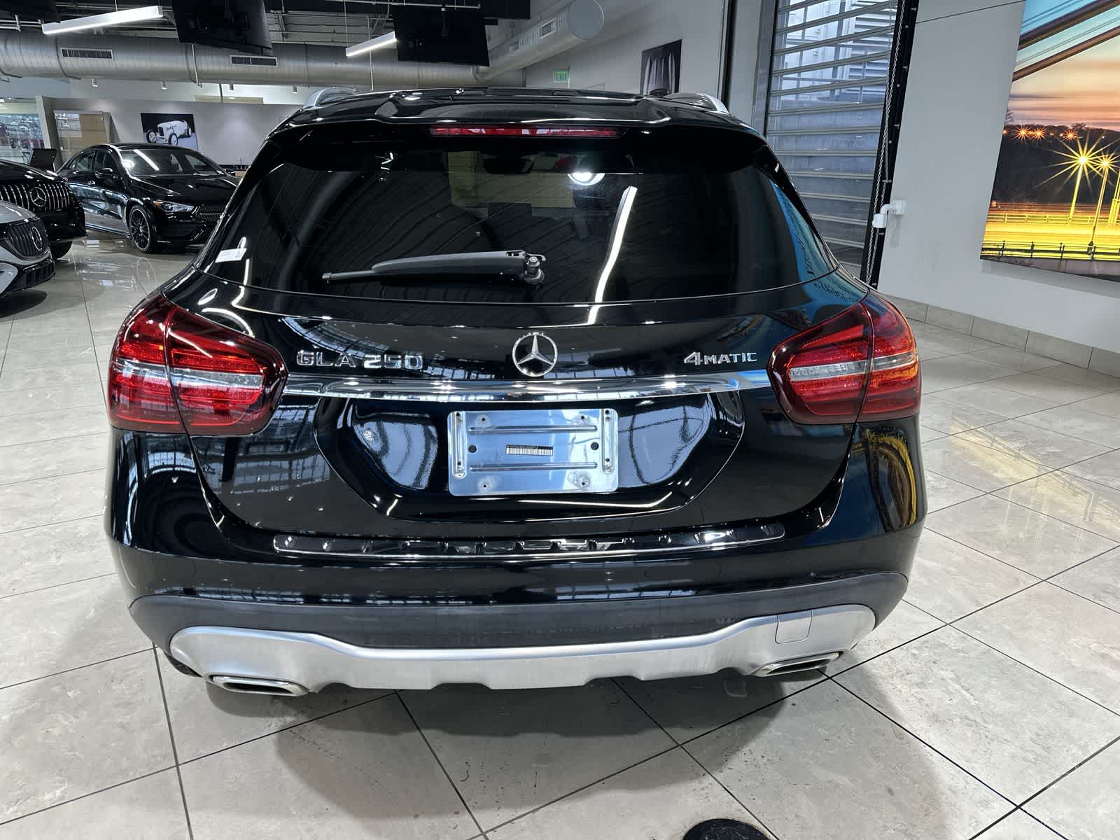 Thumbnail: 2020 Mercedes-Benz GLA - 17