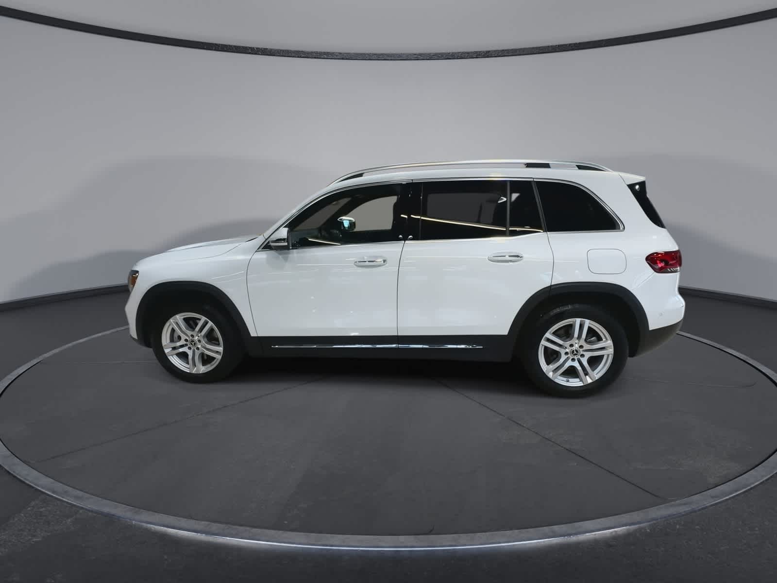 Thumbnail: 2020 Mercedes-Benz GLB - 7