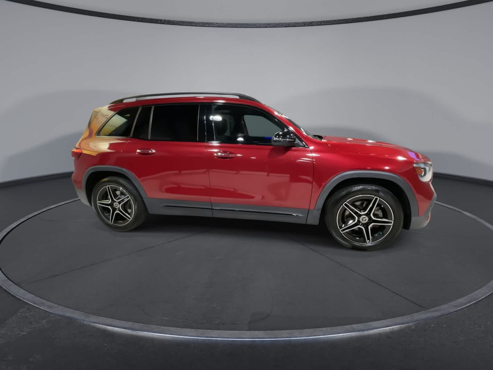 Thumbnail: 2021 Mercedes-Benz GLB - 13