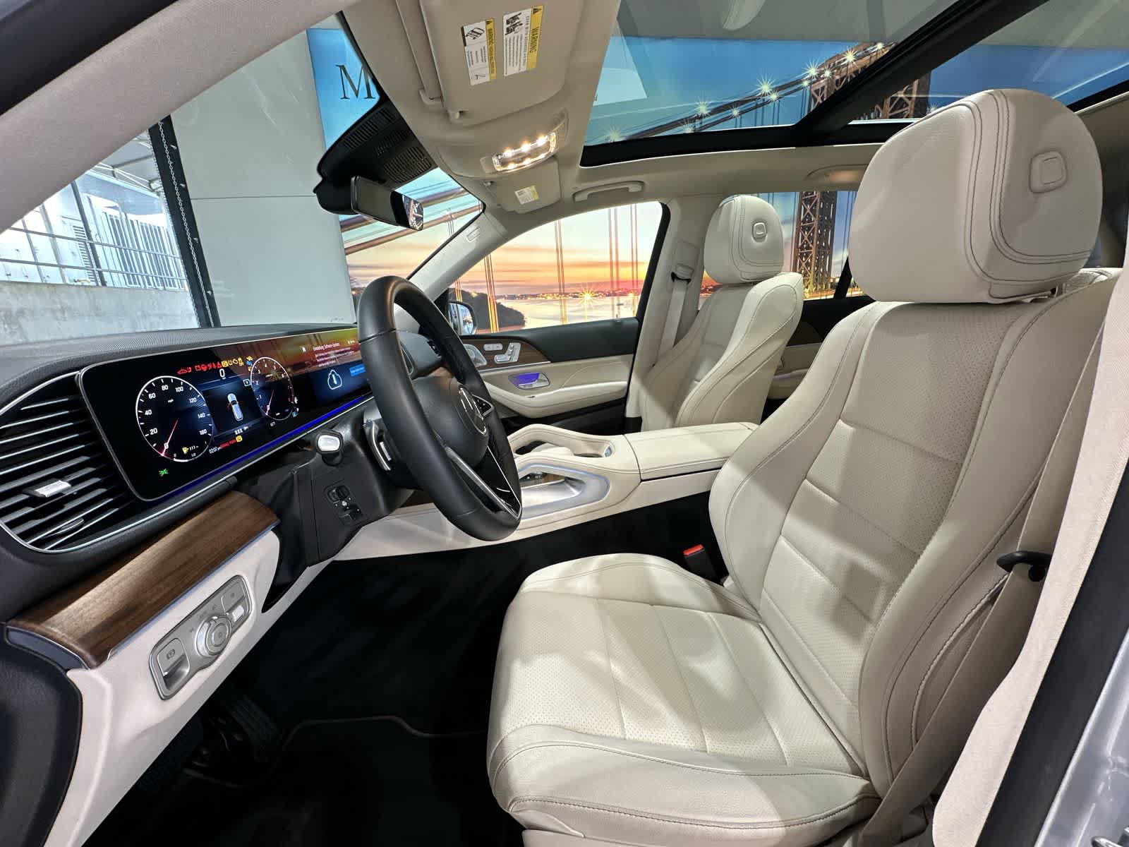 Thumbnail: 2025 Mercedes-Benz GLE - 14