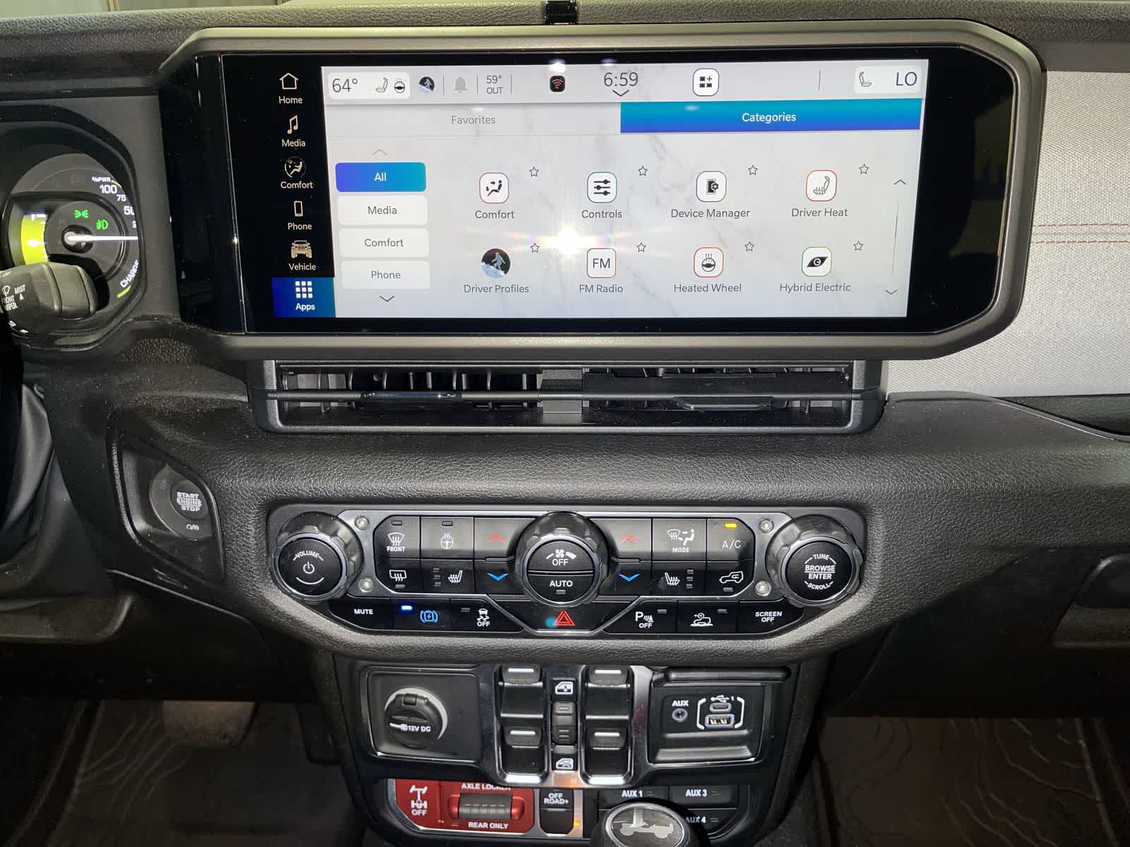 Thumbnail: 2024 Jeep Wrangler - 27