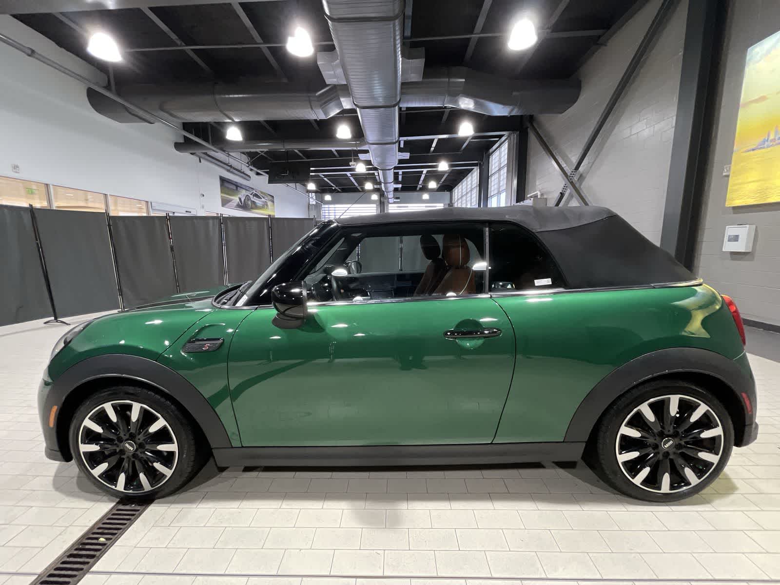 Thumbnail: 2022 MINI Cooper Convertible - 15