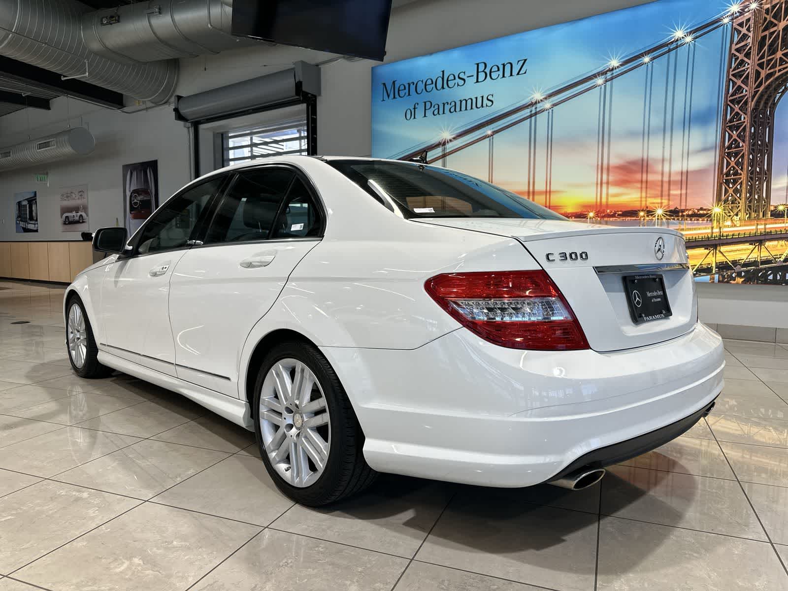 Thumbnail: 2008 Mercedes-Benz C-Class - 16