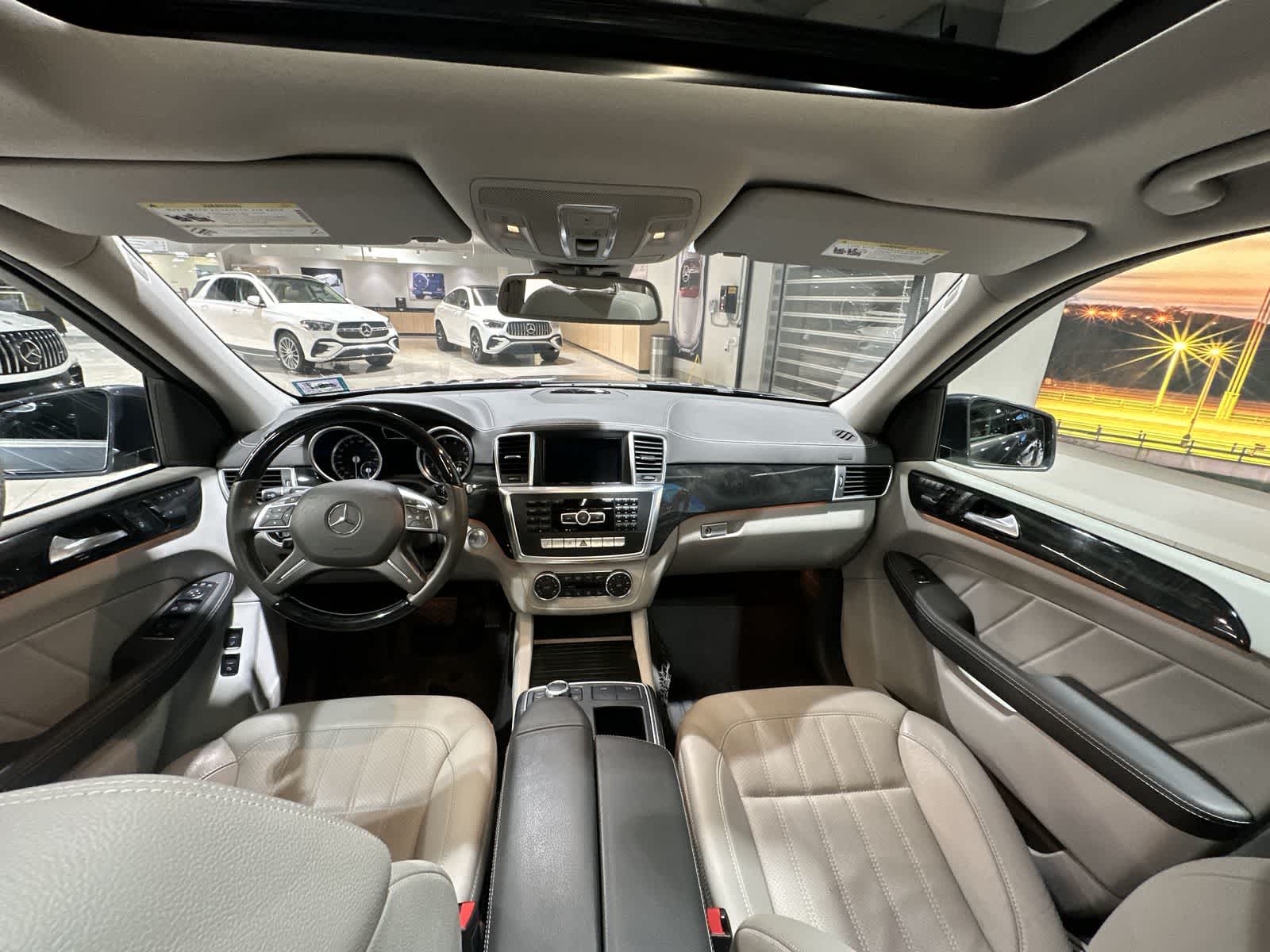 Thumbnail: 2016 Mercedes-Benz GL-Class - 22