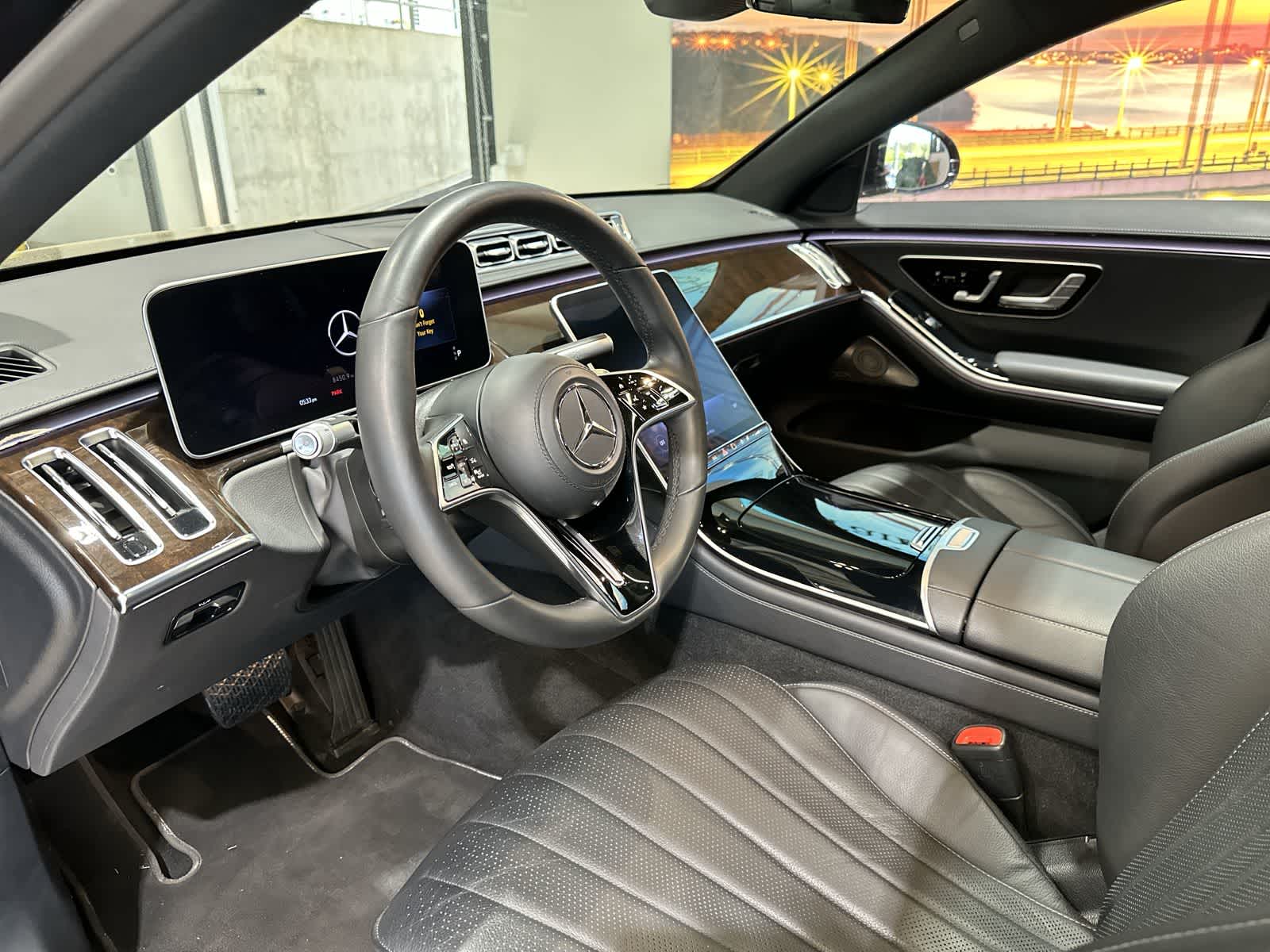 Thumbnail: 2023 Mercedes-Benz S-Class - 14