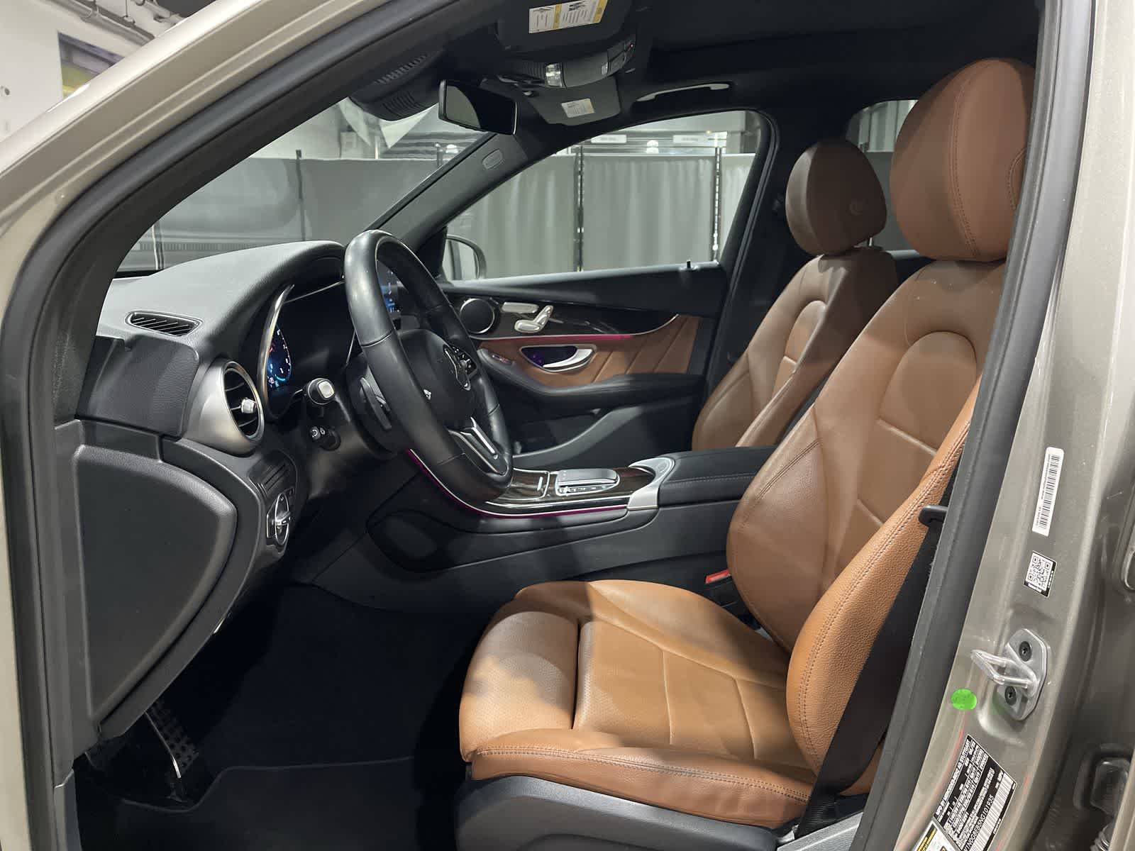 Thumbnail: 2022 Mercedes-Benz GLC - 14