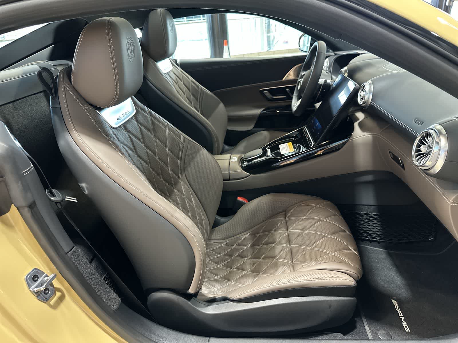 Thumbnail: 2025 Mercedes-Benz AMG GT - 26