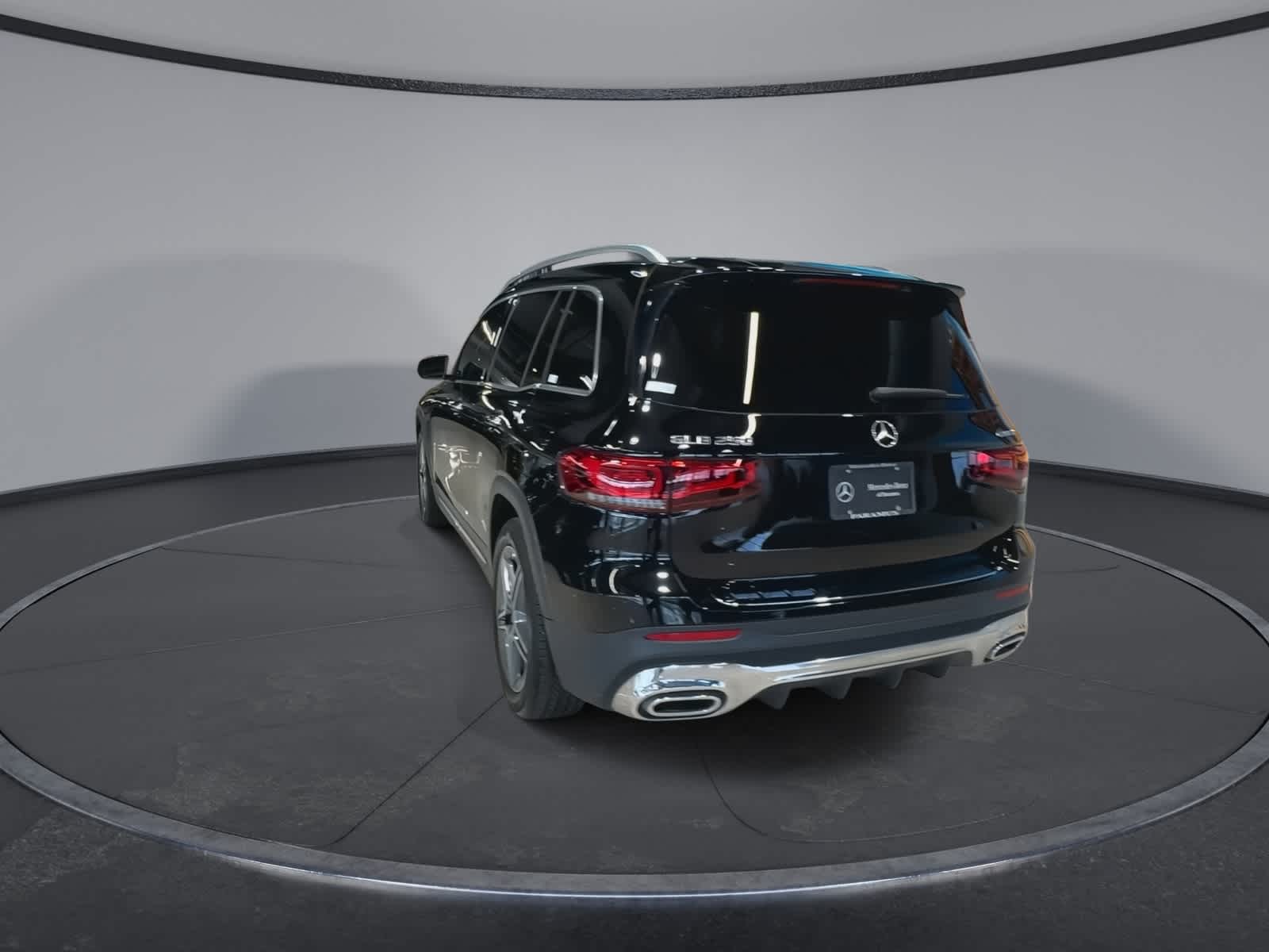 Thumbnail: 2022 Mercedes-Benz GLB - 9