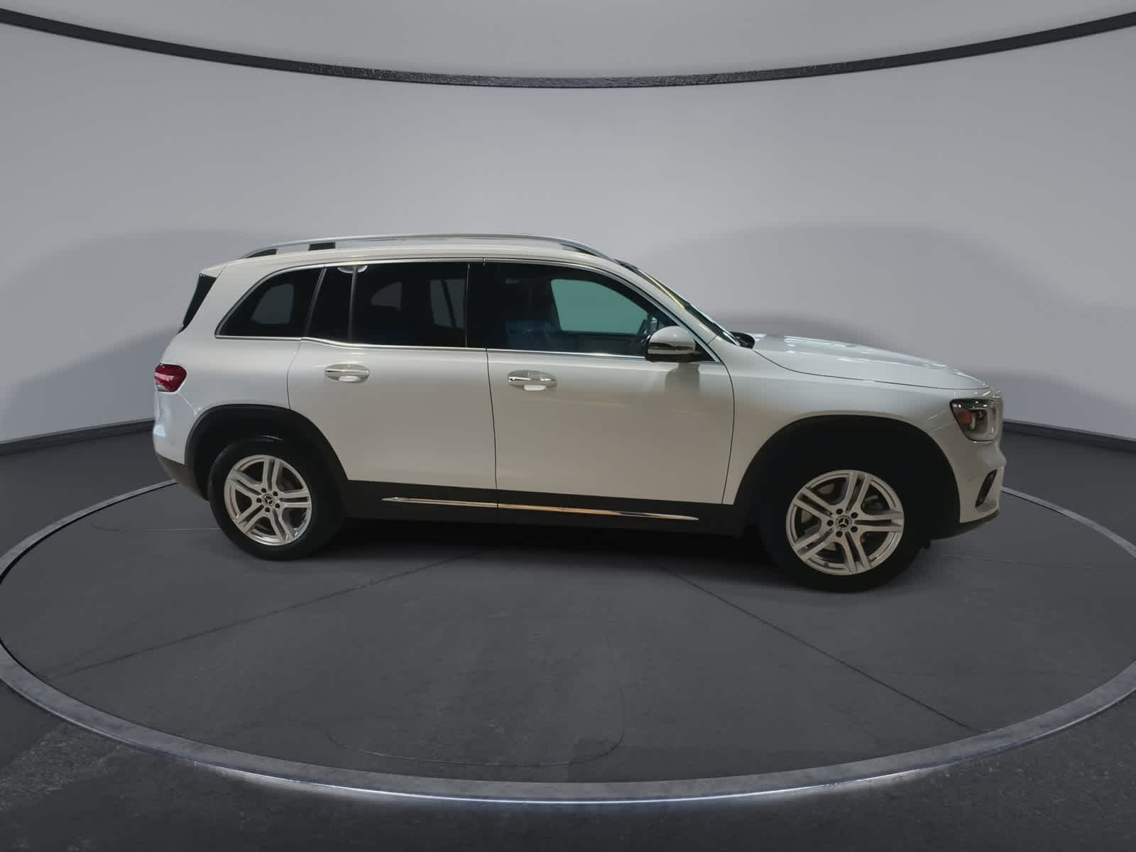 Thumbnail: 2020 Mercedes-Benz GLB - 13