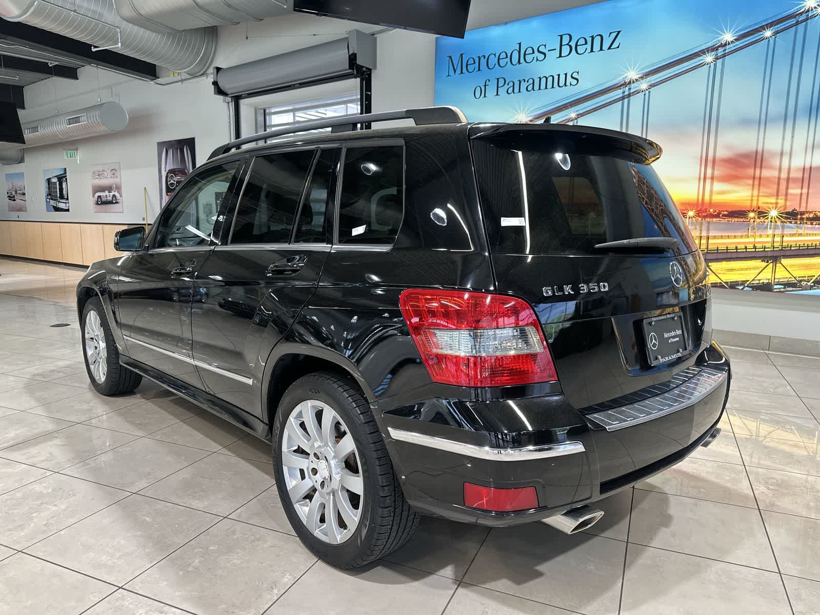 Thumbnail: 2011 Mercedes-Benz GLK - 16