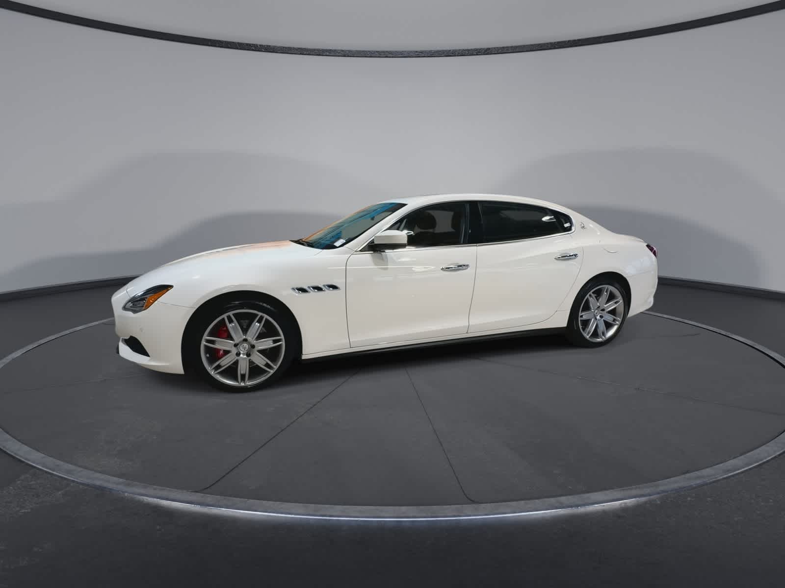Thumbnail: 2021 Maserati Quattroporte - 6