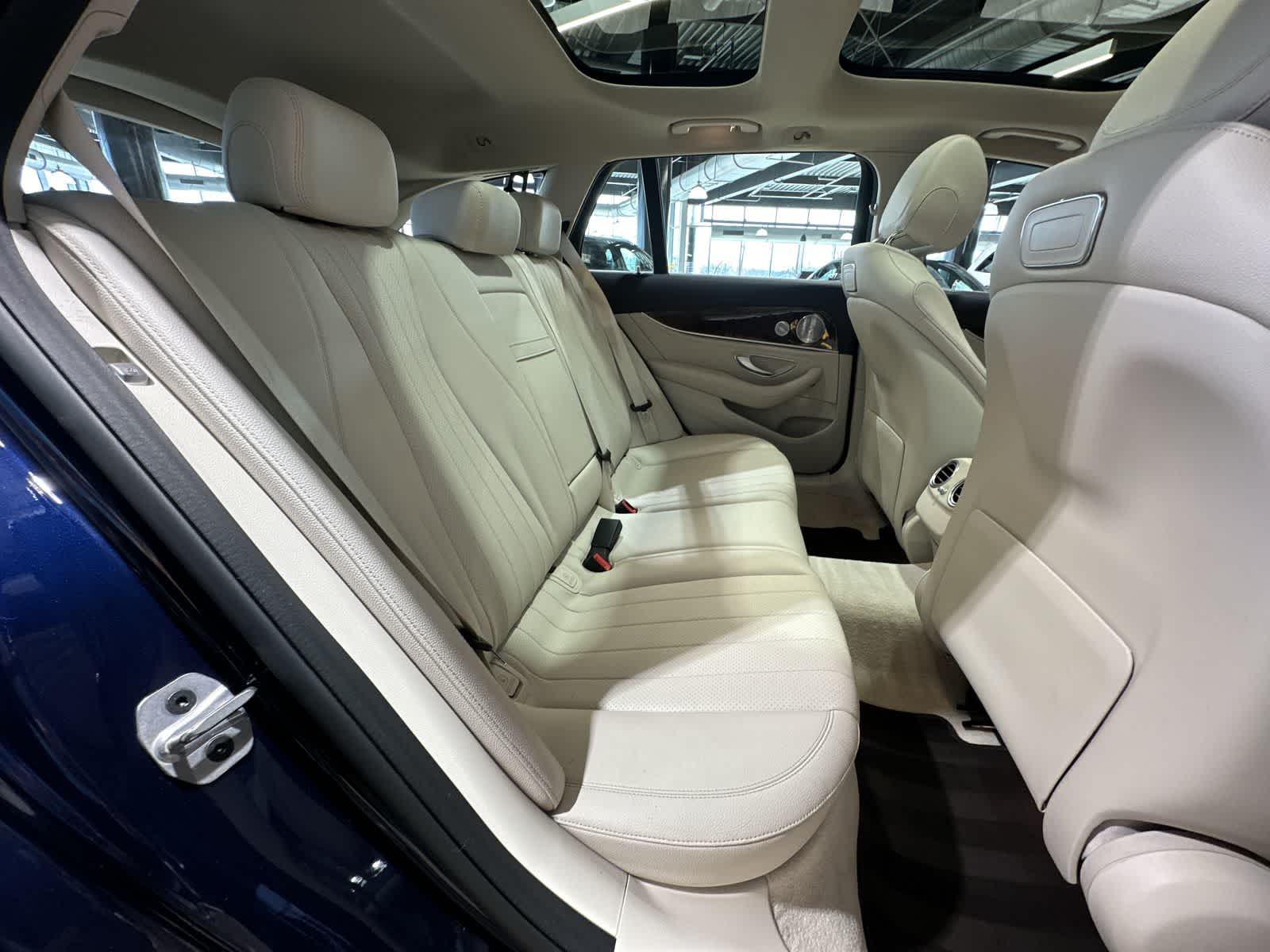 Thumbnail: 2019 Mercedes-Benz E-Class - 25