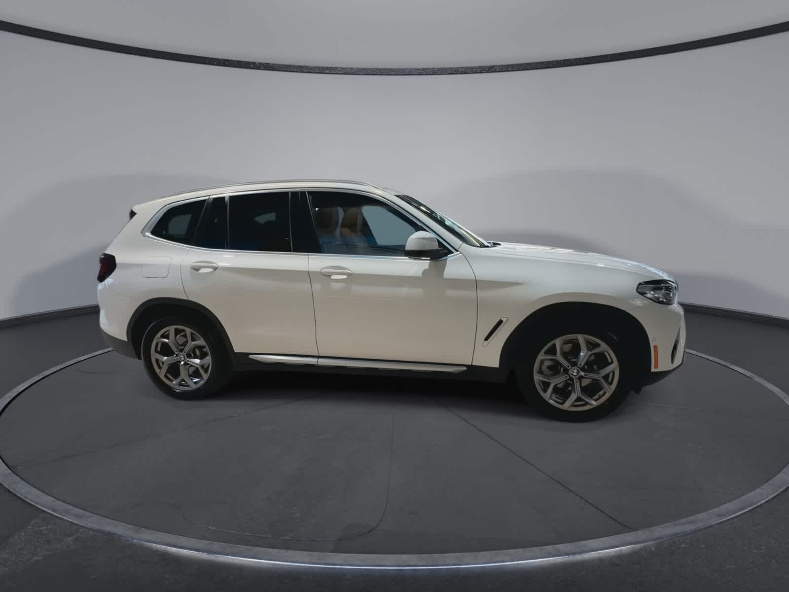 Thumbnail: 2024 BMW X3 - 13