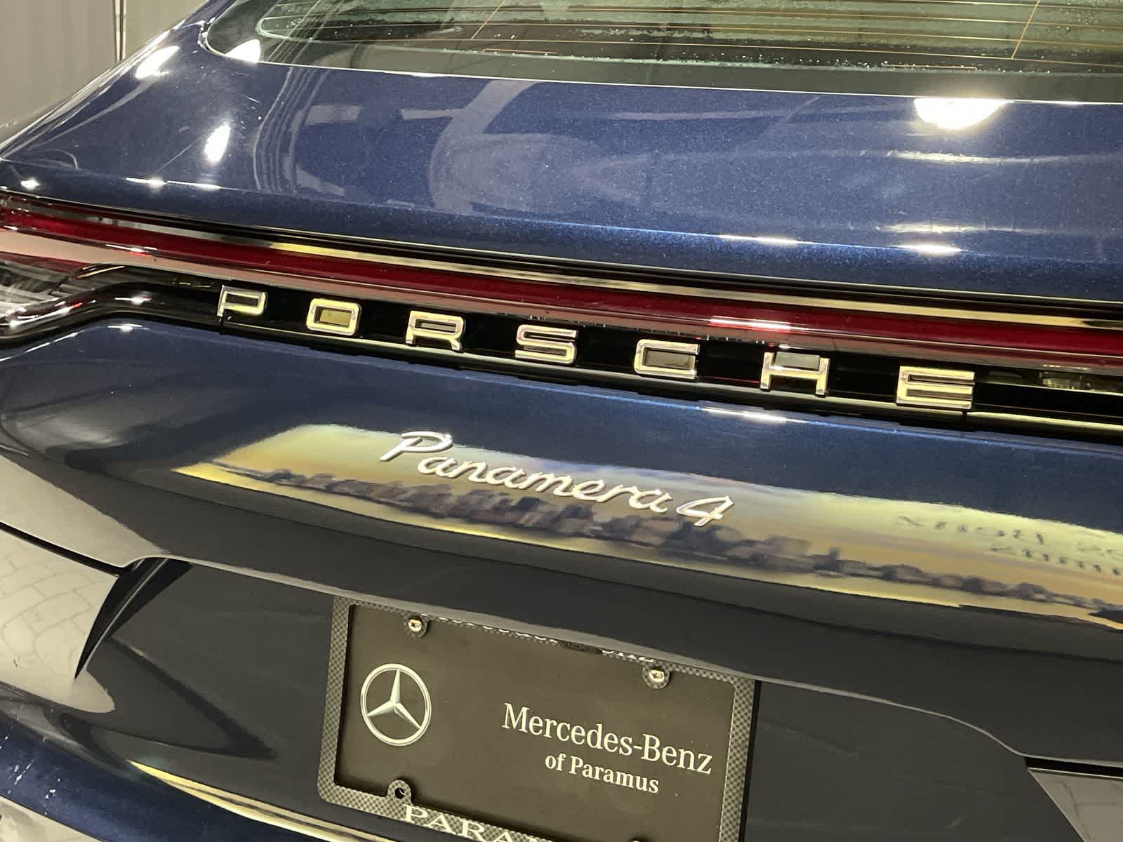 Thumbnail: 2022 Porsche Panamera - 19