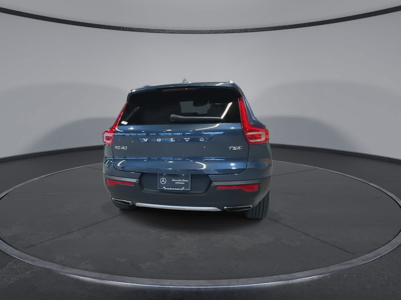 Thumbnail: 2020 Volvo XC40 - 10