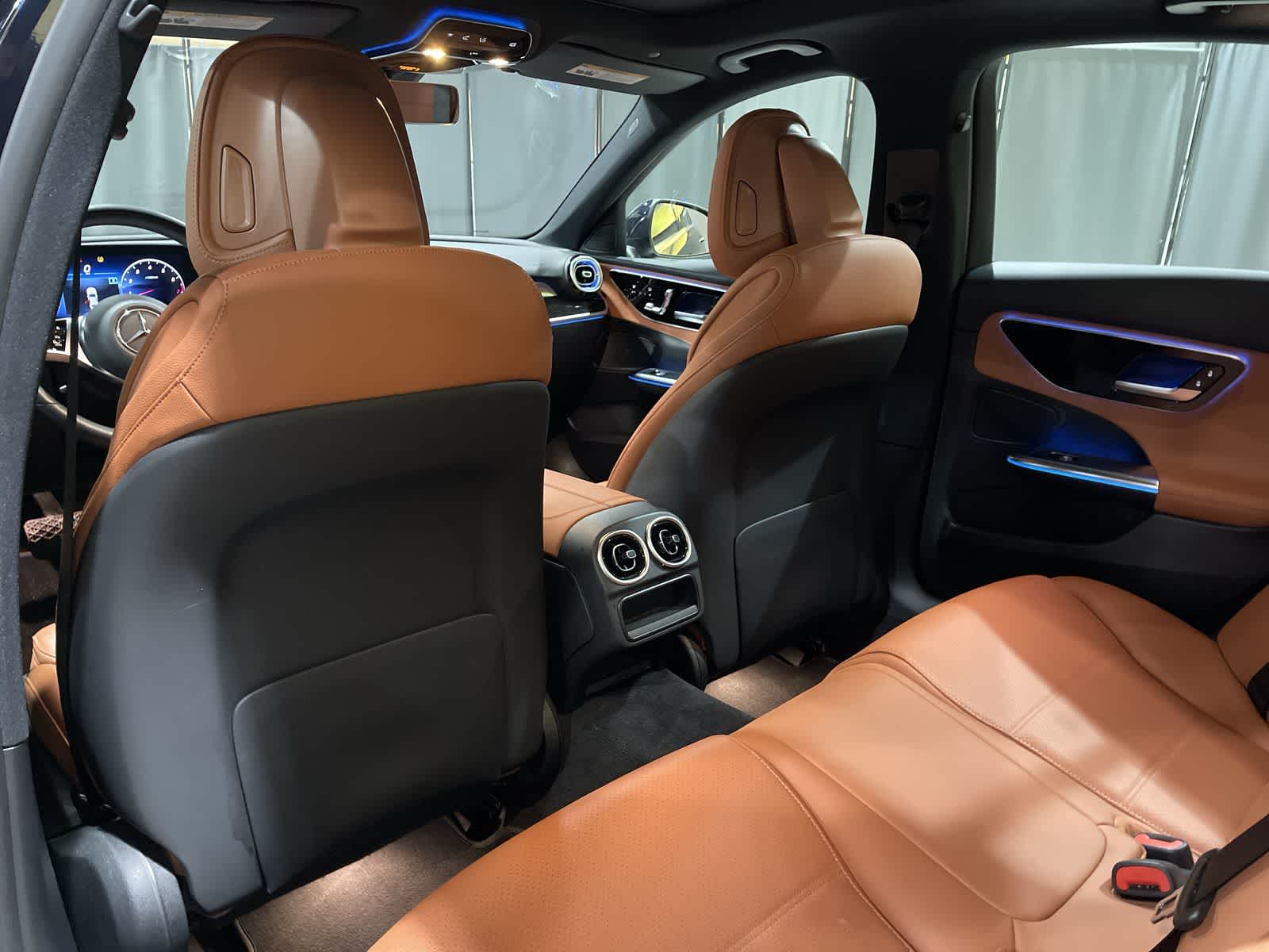 Thumbnail: 2022 Mercedes-Benz C-Class - 24