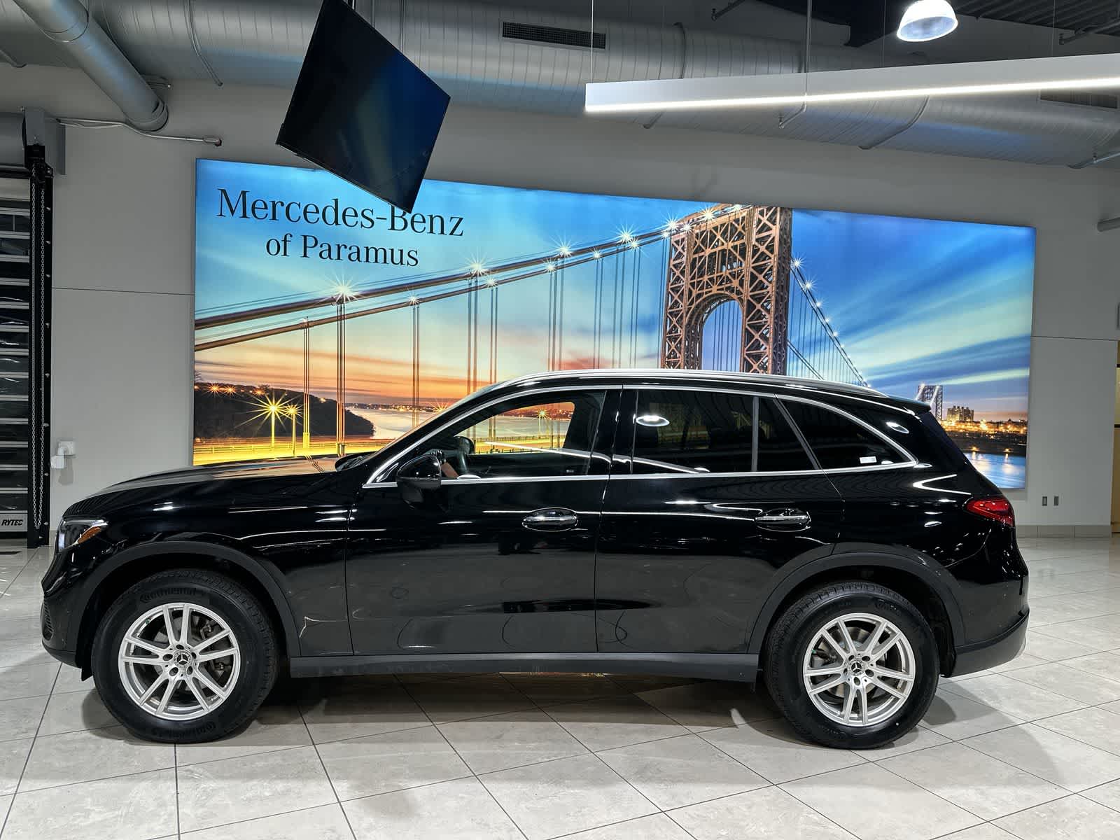 Thumbnail: 2023 Mercedes-Benz GLC - 15